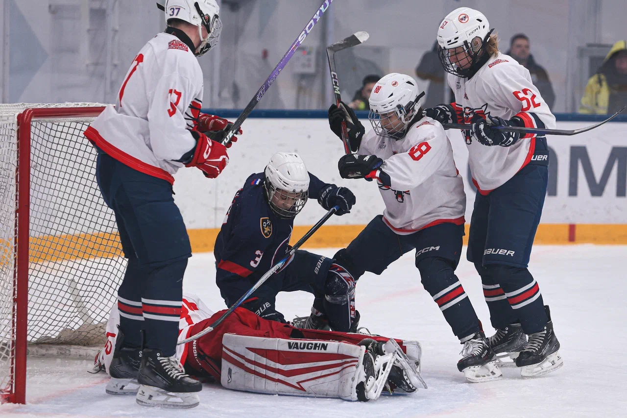 Фото: Буран Москва - Красная Машина Арктика 2012