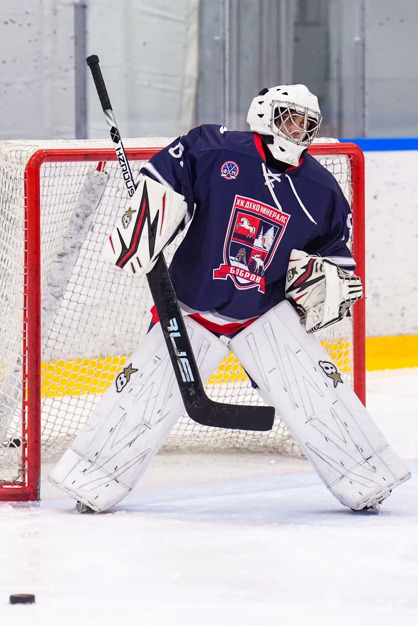 Фото: Деко Минералс - Московская академия хоккея (девочки) 2012