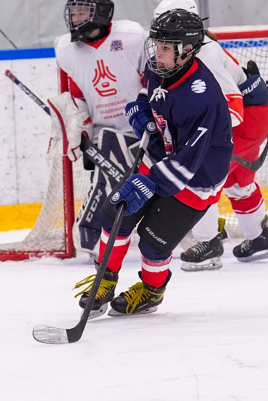 Фото: Деко Минералс - Московская академия хоккея (девочки) 2012