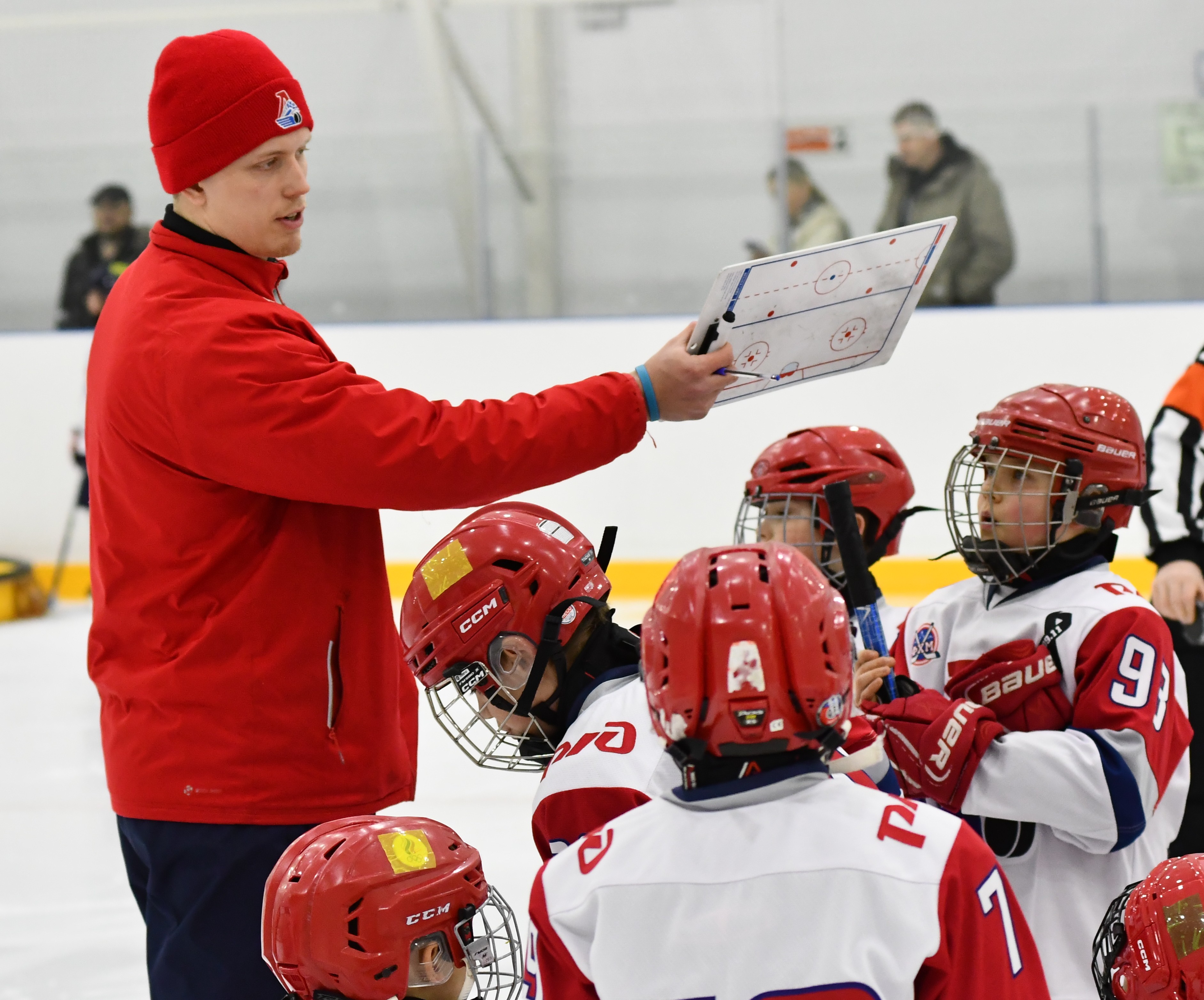 Фото: Первый игровой день второго этапа Кубка ФХМ среди команд 2017 года рождения