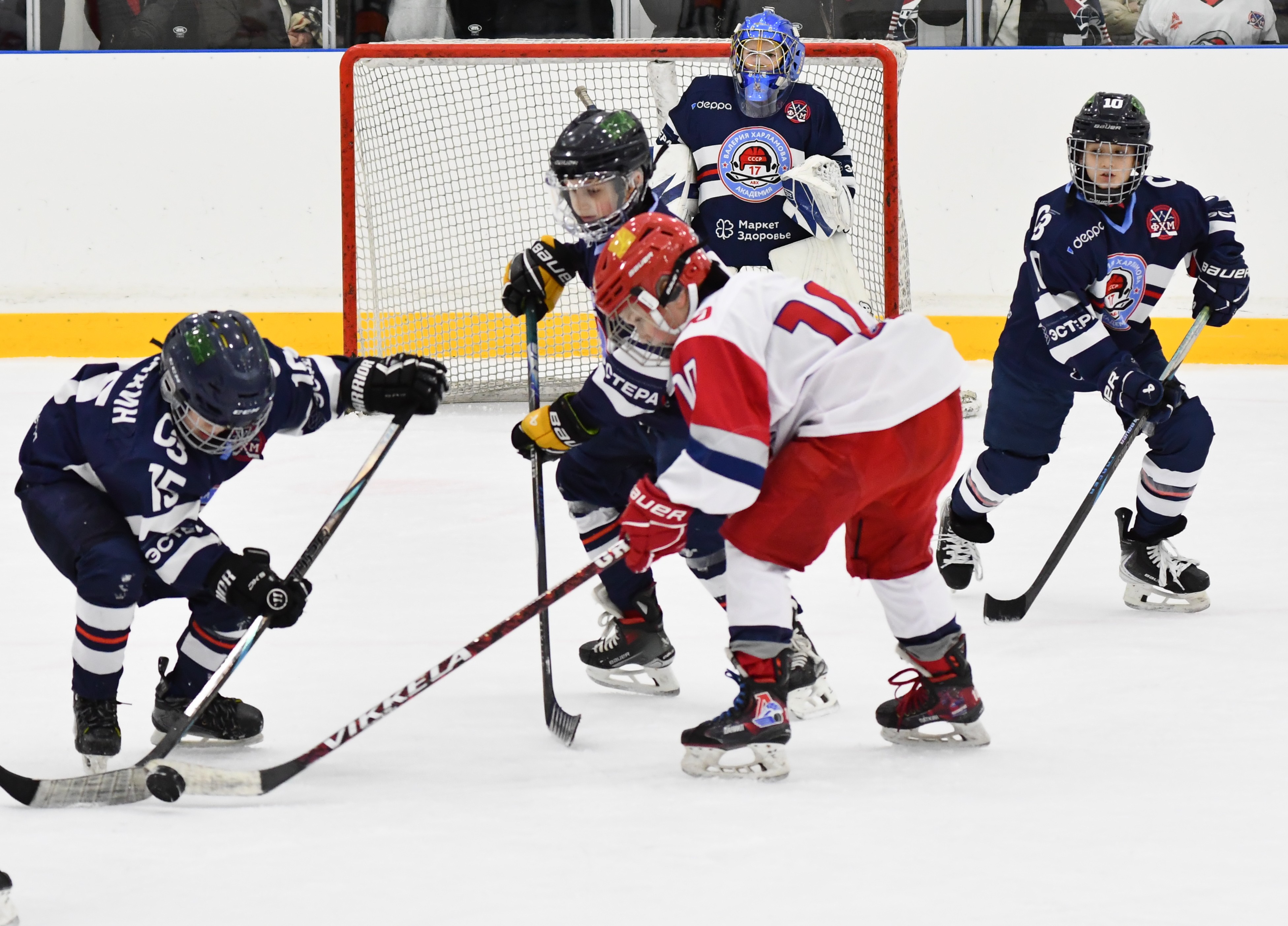 Фото: Первый игровой день второго этапа Кубка ФХМ среди команд 2017 года рождения