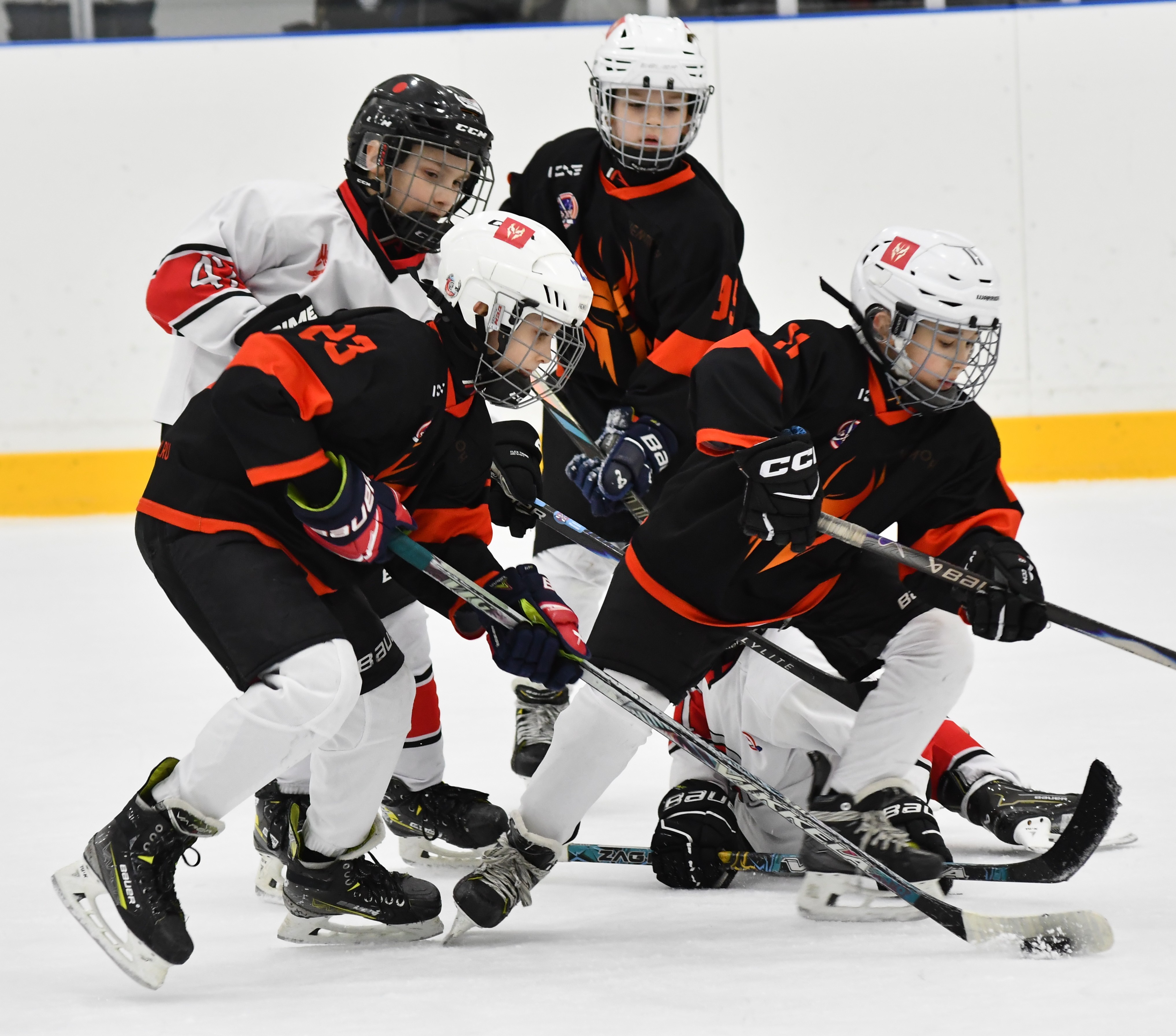 Фото: Первый игровой день второго этапа Кубка ФХМ среди команд 2017 года рождения