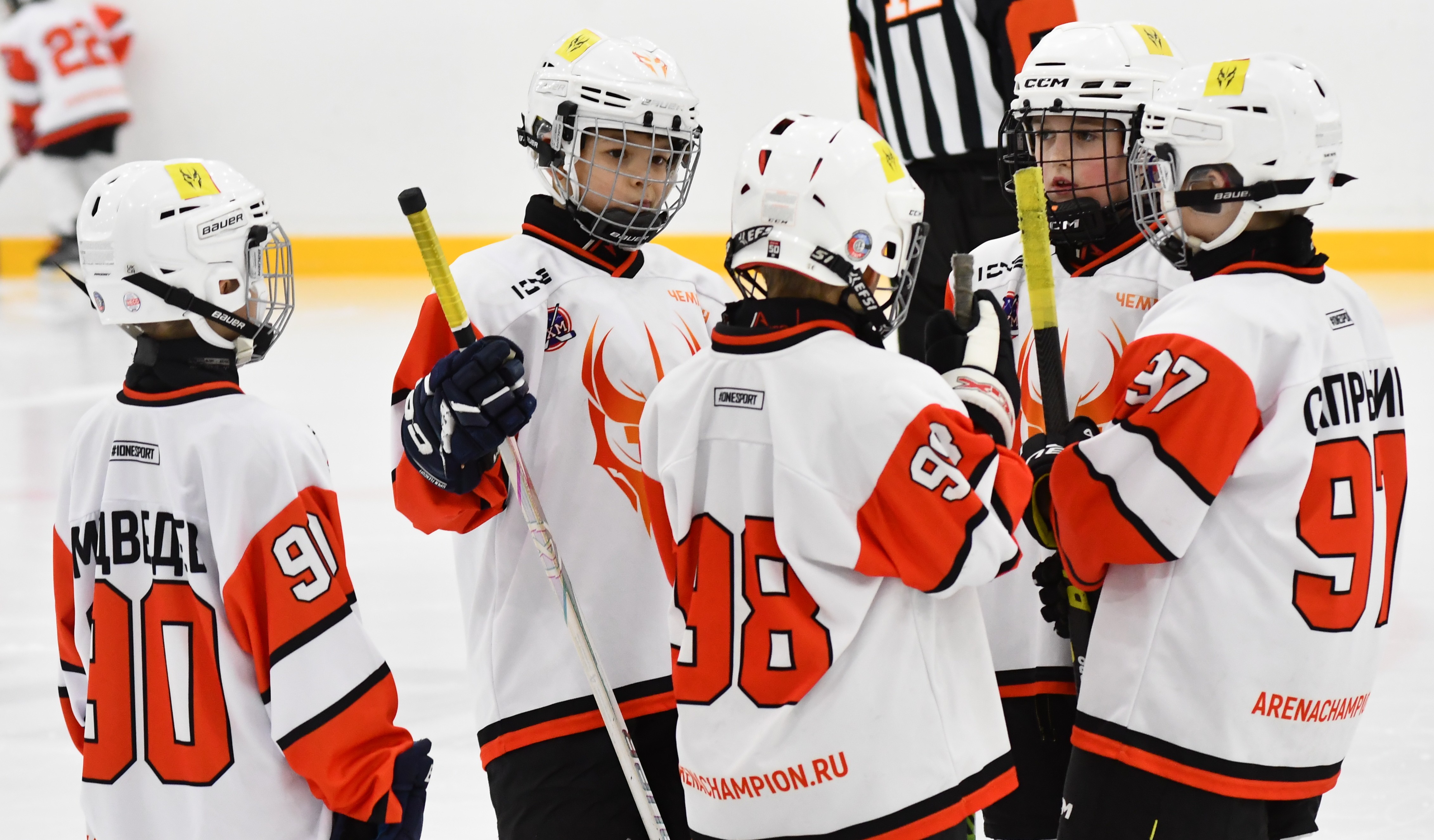 Фото: Первый игровой день второго этапа Кубка ФХМ среди команд 2017 года рождения