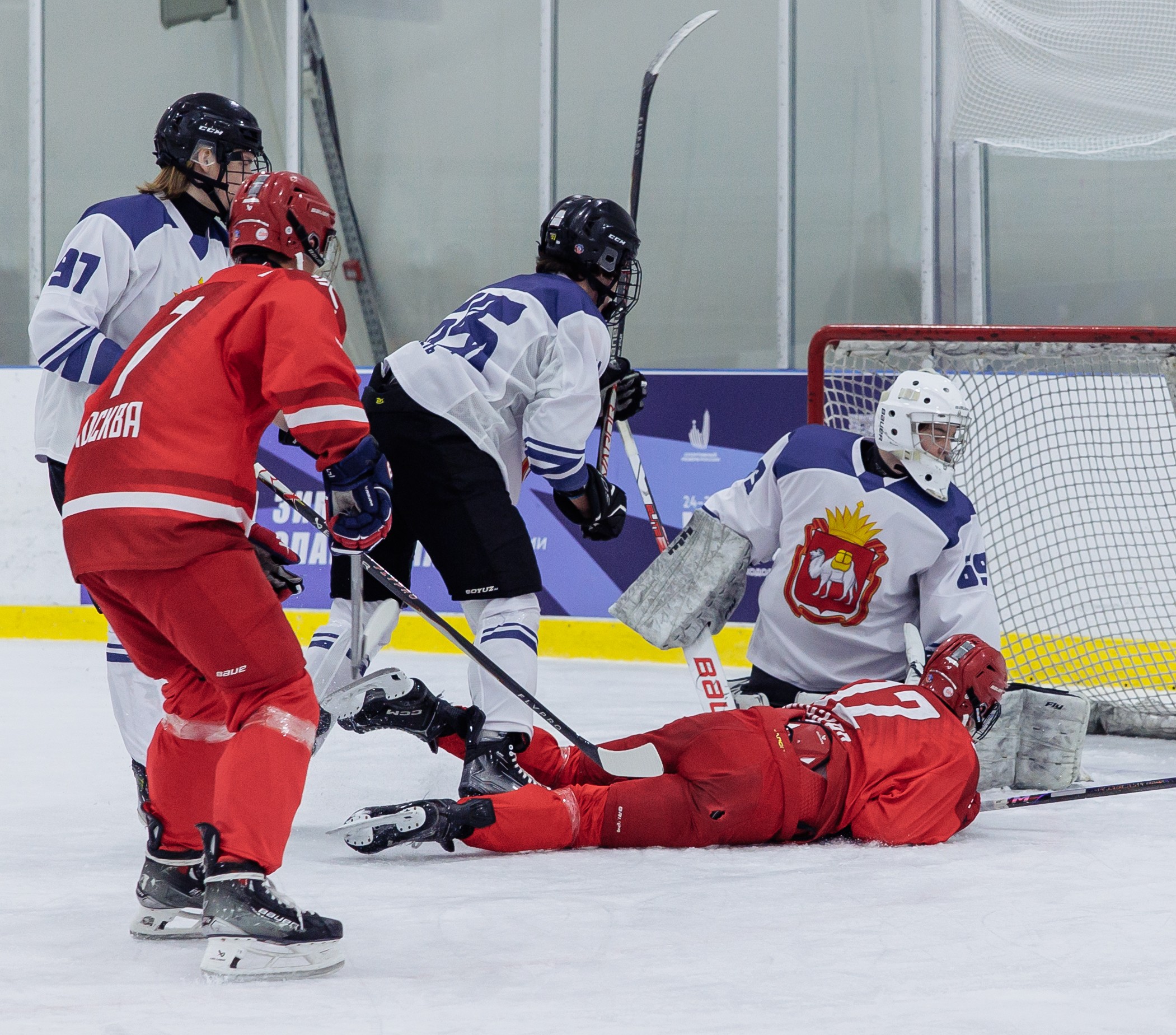 Фото: Первый игровой день сборной Москвы-2011 на зимней Спартакиаде учащихся (3x3)