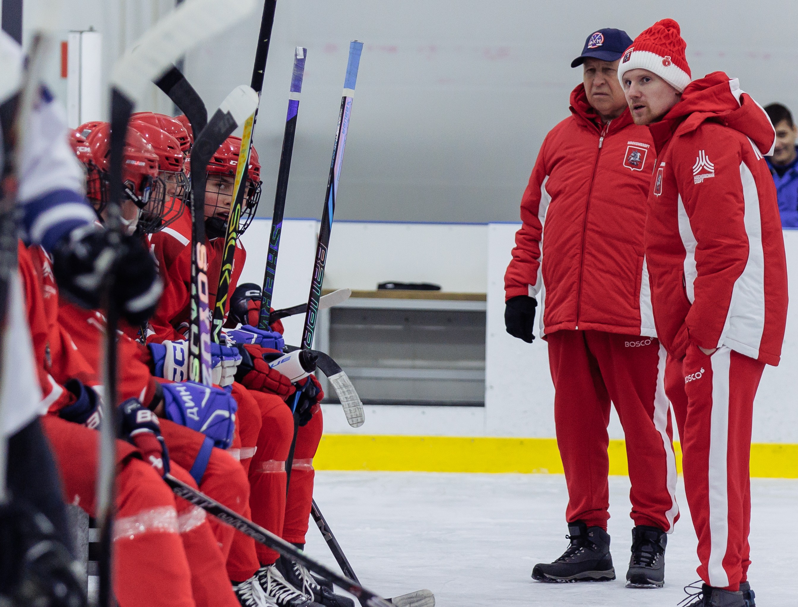 Фото: Первый игровой день сборной Москвы-2011 на зимней Спартакиаде учащихся (3x3)