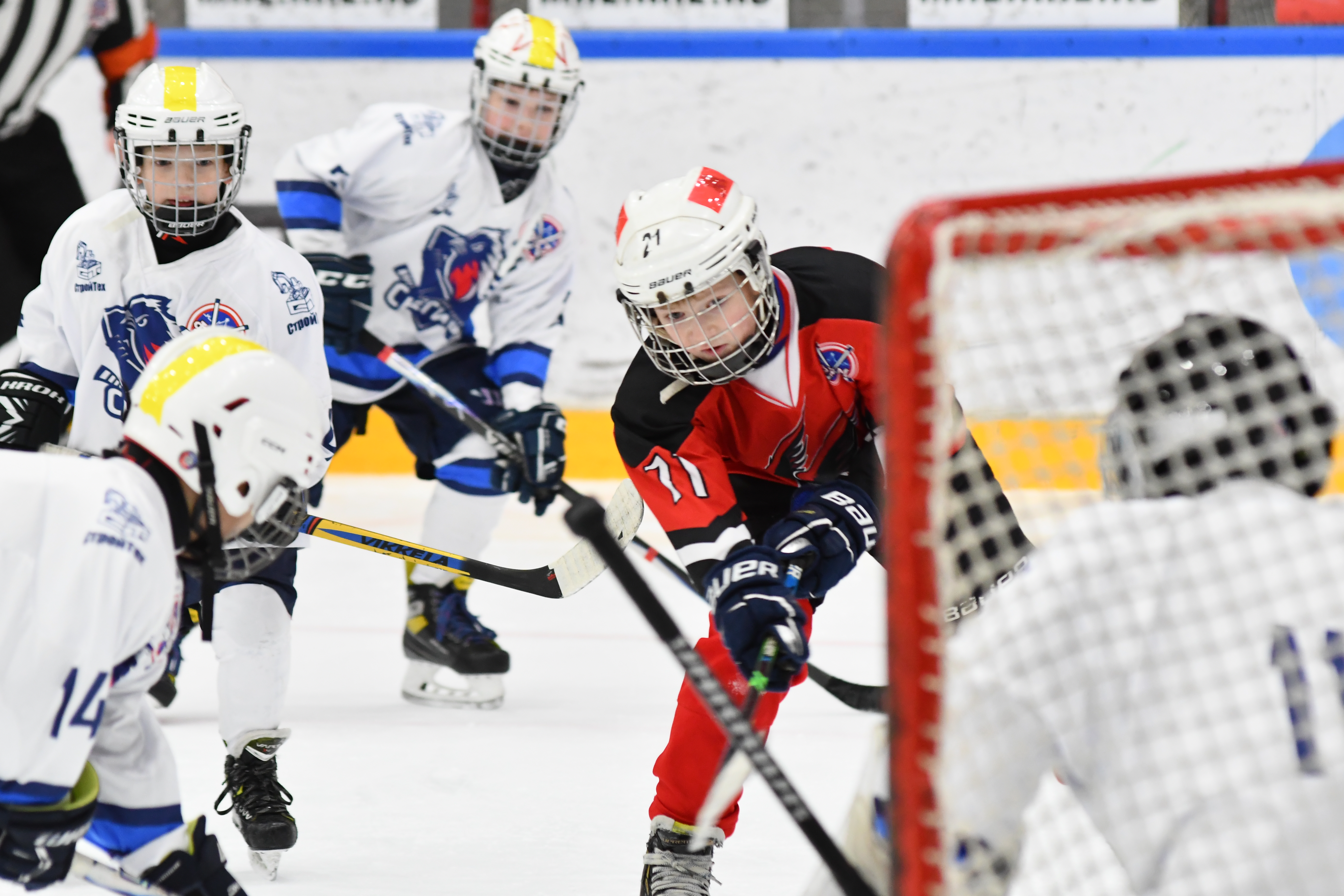 Фото: Первый день плей-офф второго этапа Кубка Москвы среди команд 2017 года рождения 