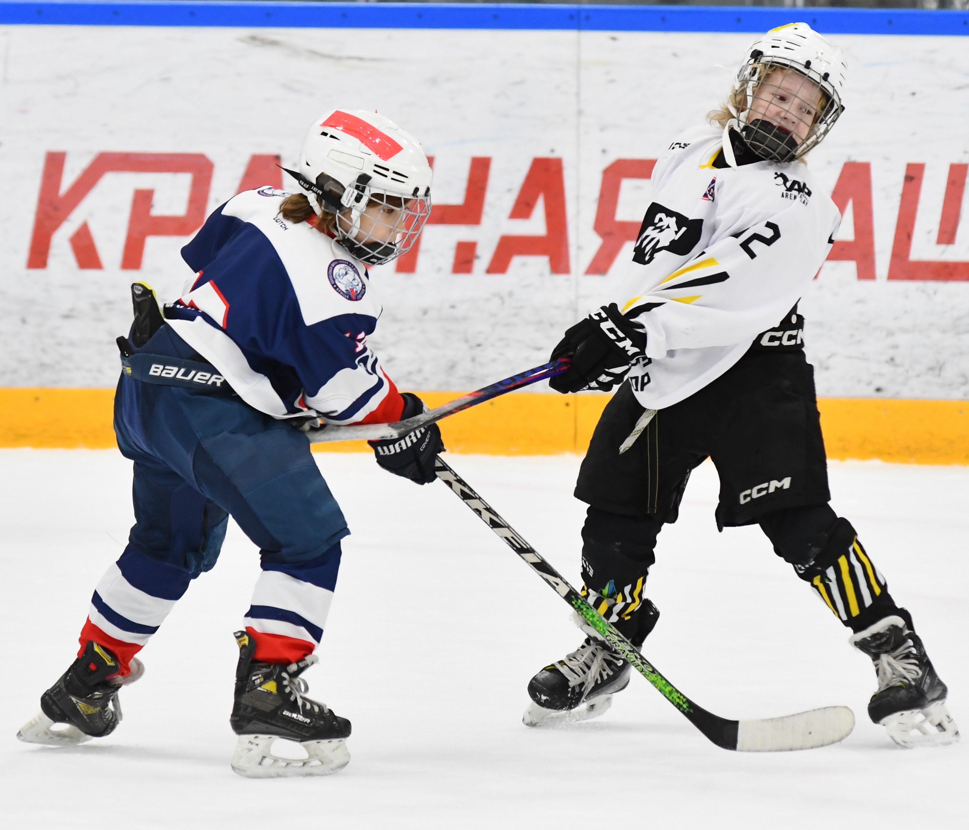 Фото: Первый день плей-офф второго этапа Кубка Москвы среди команд 2017 года рождения 