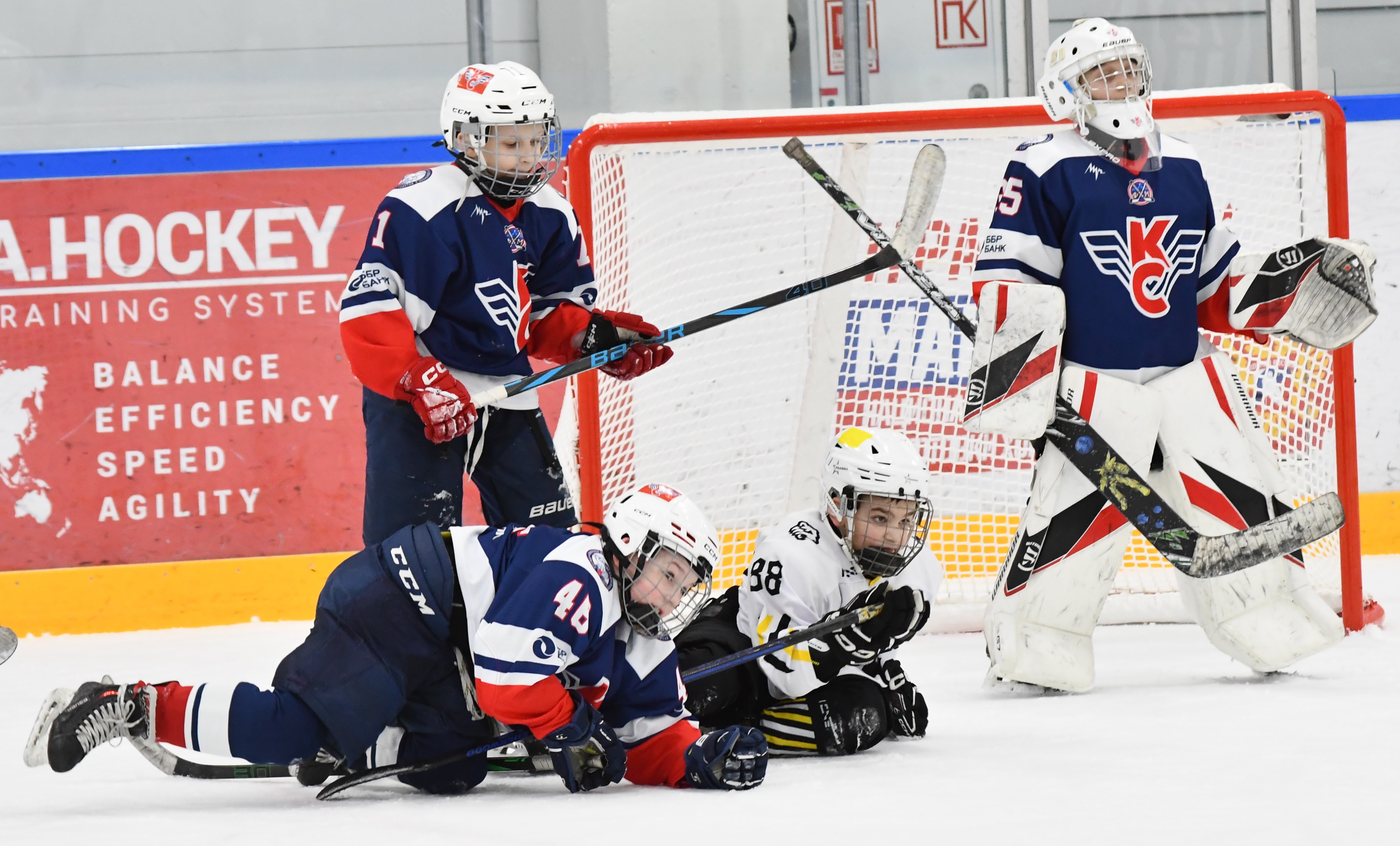 Фото: Первый день плей-офф второго этапа Кубка Москвы среди команд 2017 года рождения 