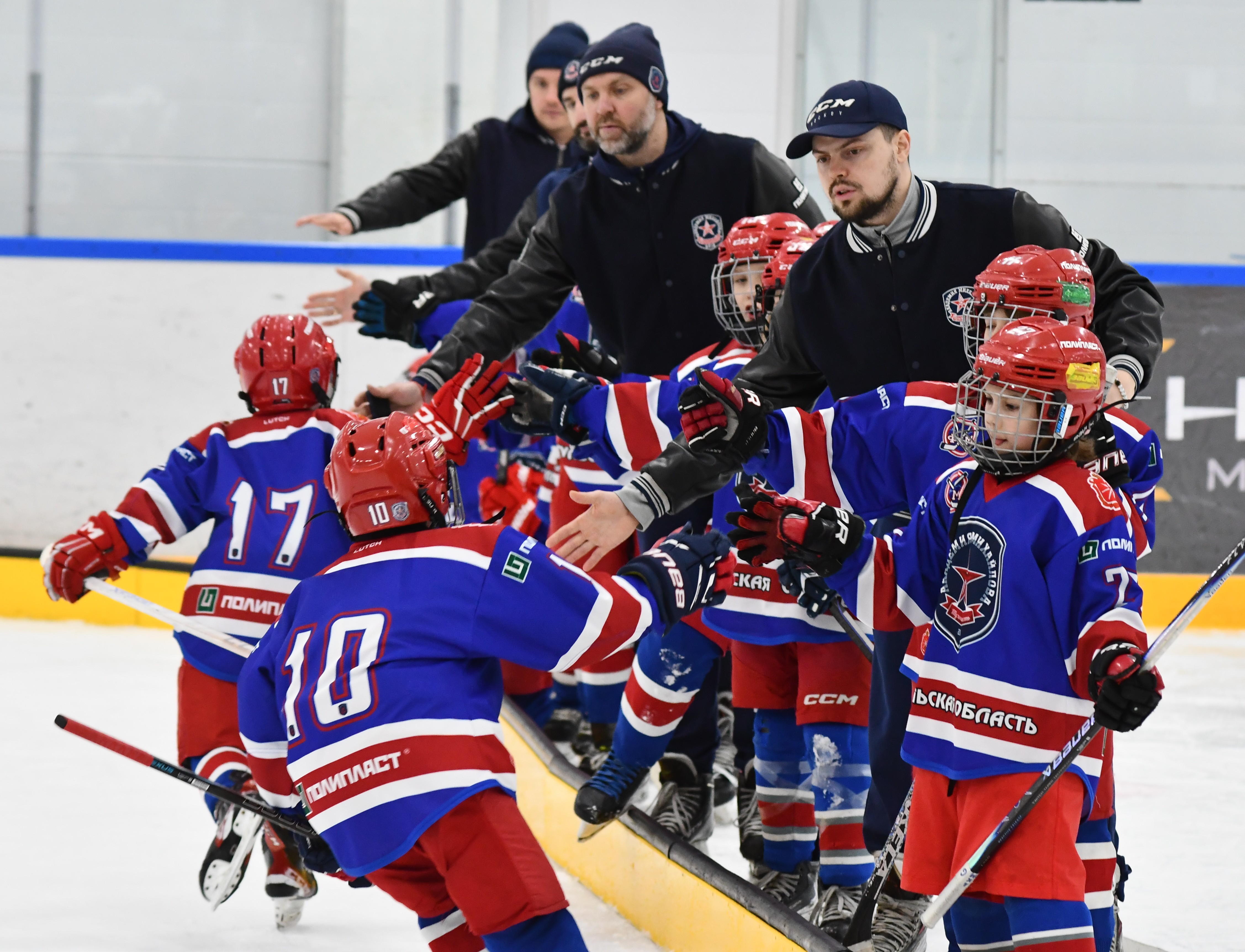 Фото: Первый день плей-офф второго этапа Кубка Москвы среди команд 2017 года рождения 