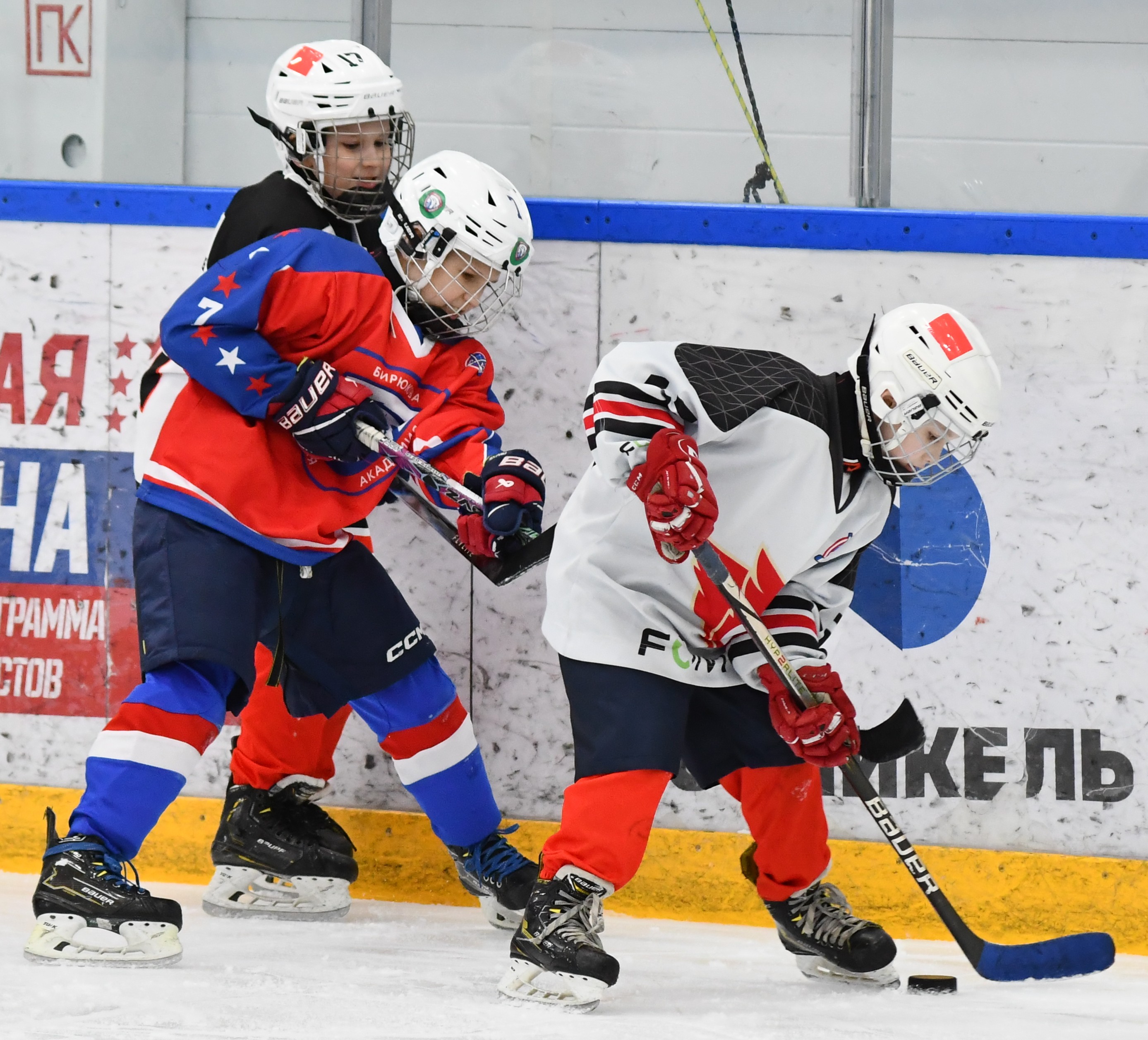 Фото: Первый день плей-офф второго этапа Кубка Москвы среди команд 2017 года рождения 