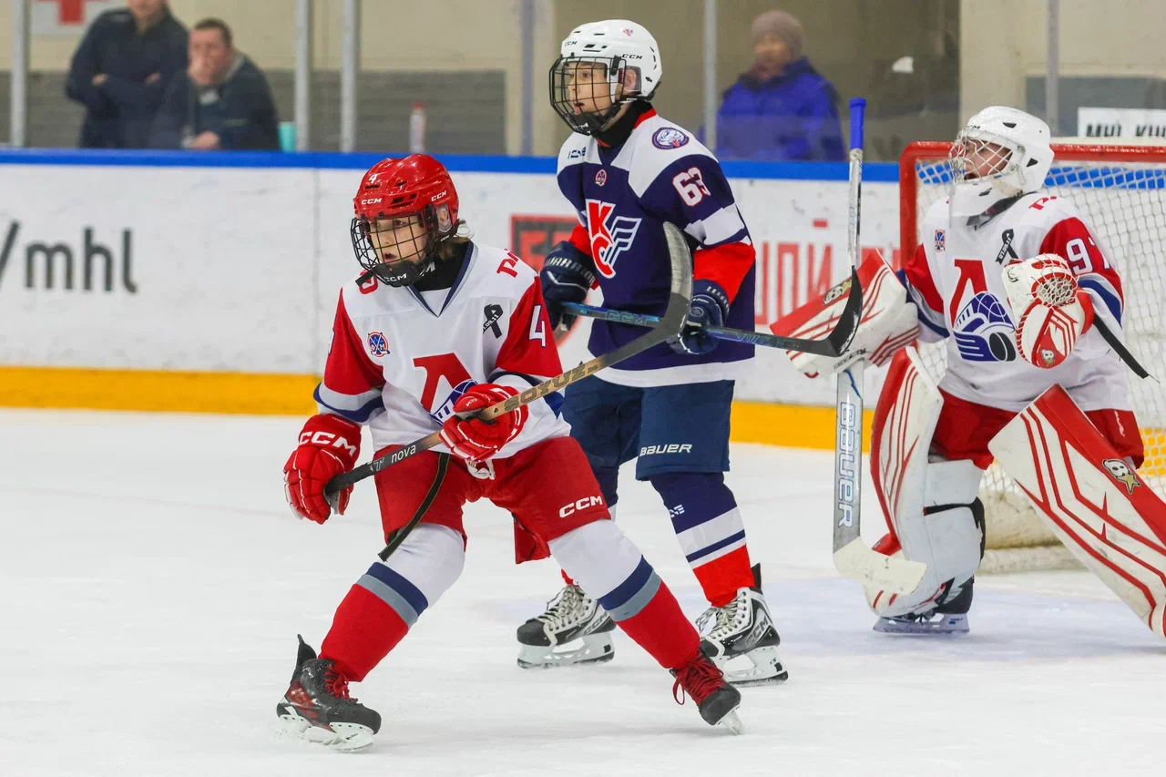 Фото: Крылья Советов - Локомотив-2004 2014