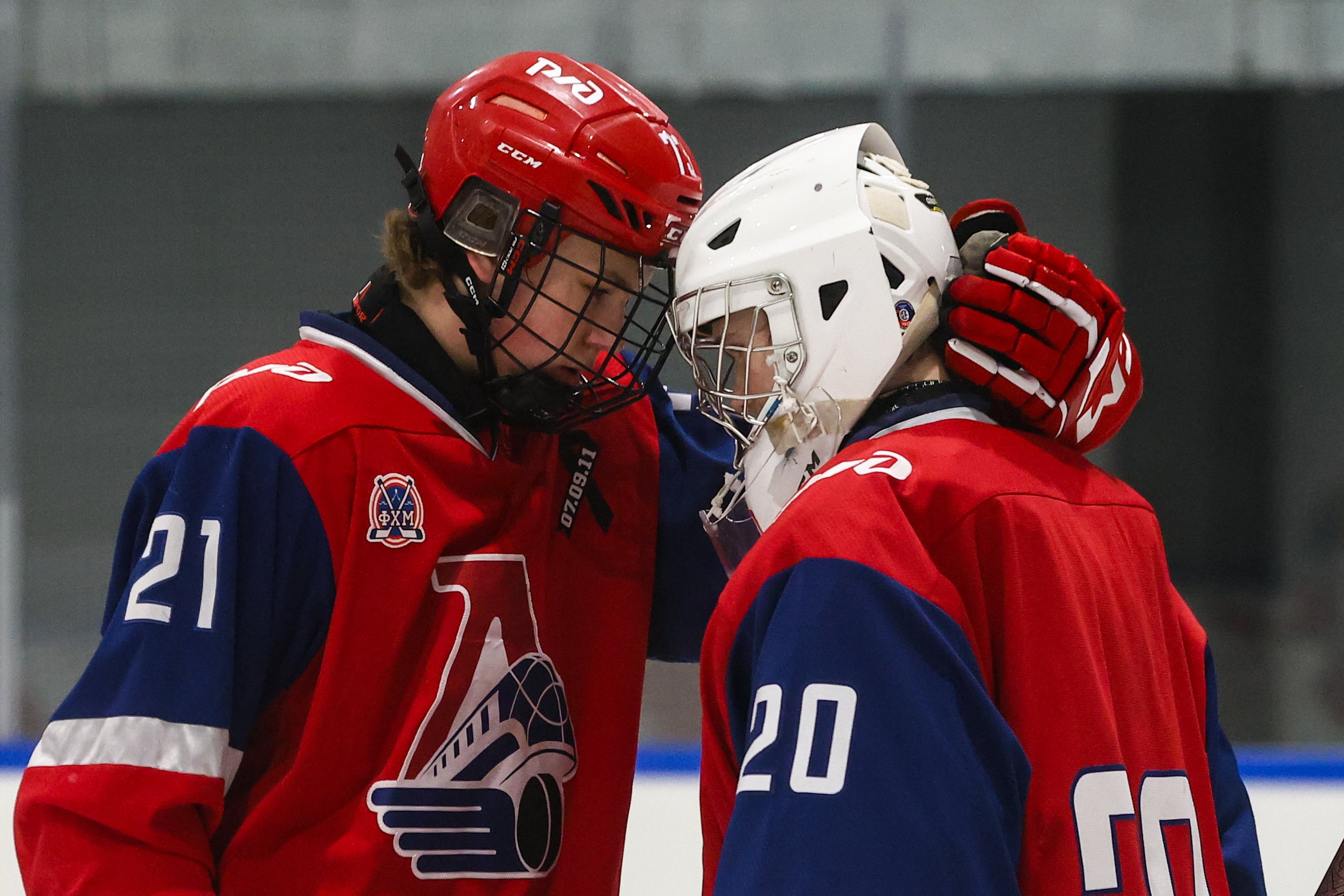 Фото: Локомотив 2004 - Спартак 2009