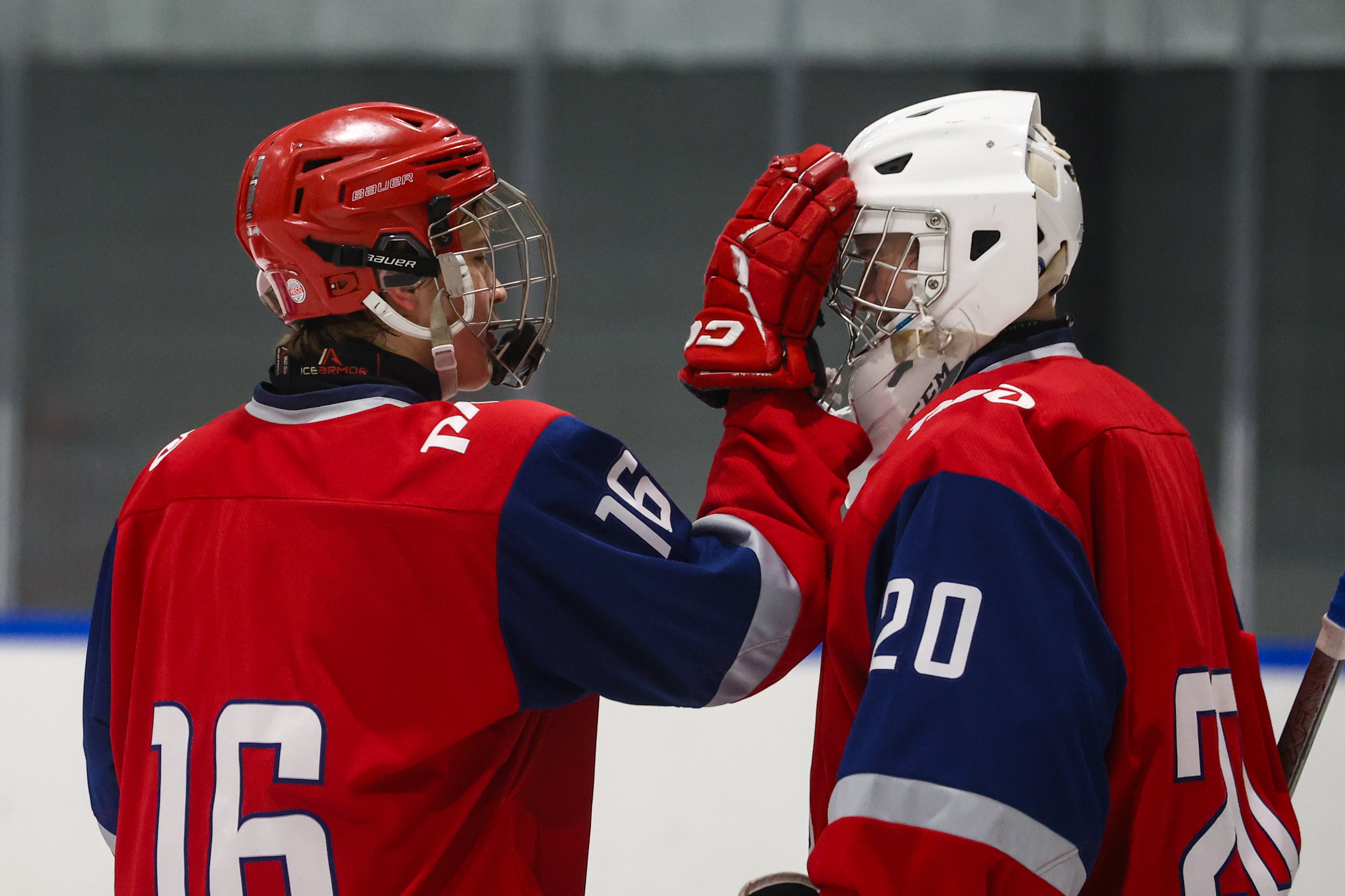 Фото: Локомотив 2004 - Спартак 2009
