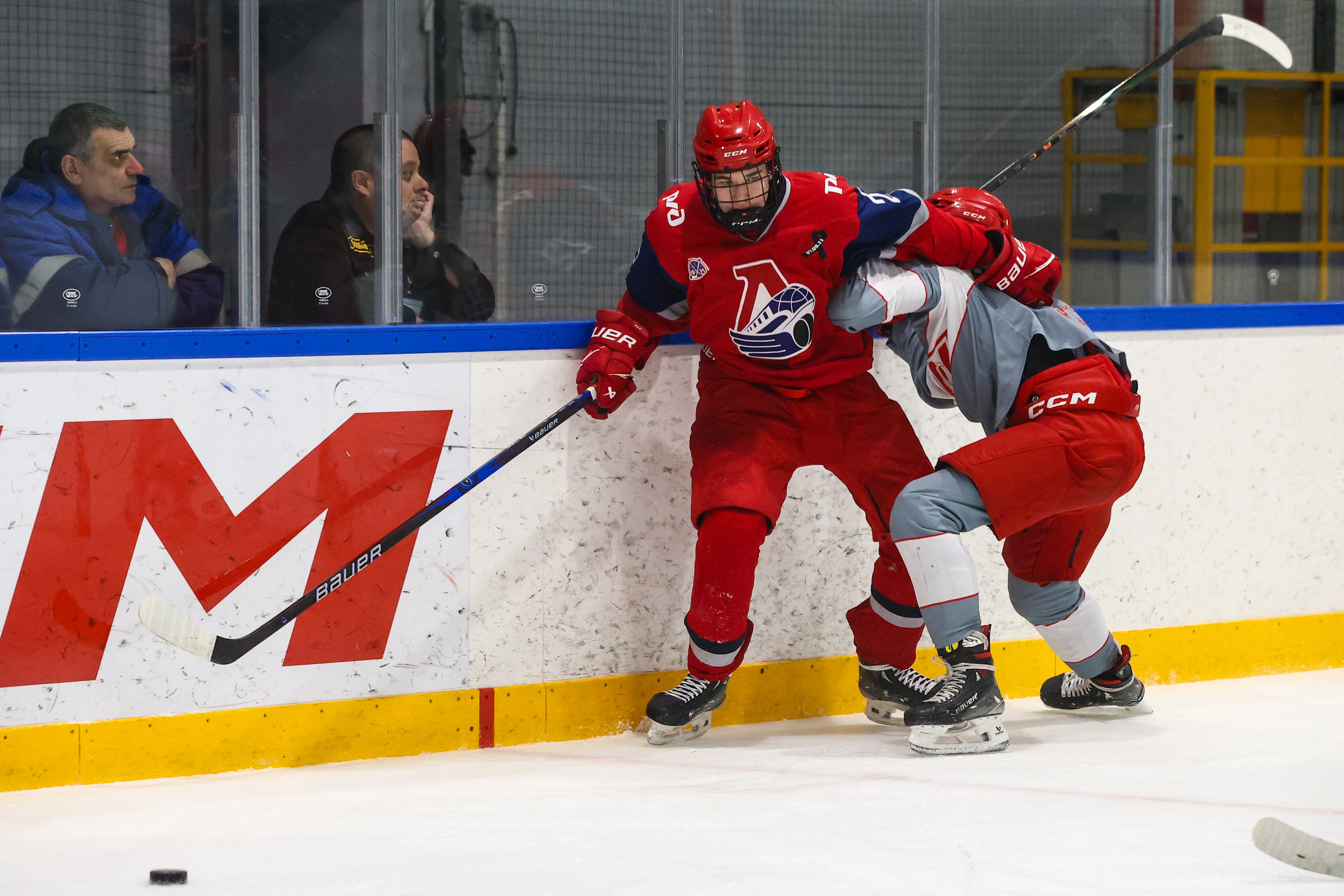 Фото: Локомотив 2004 - Спартак 2009