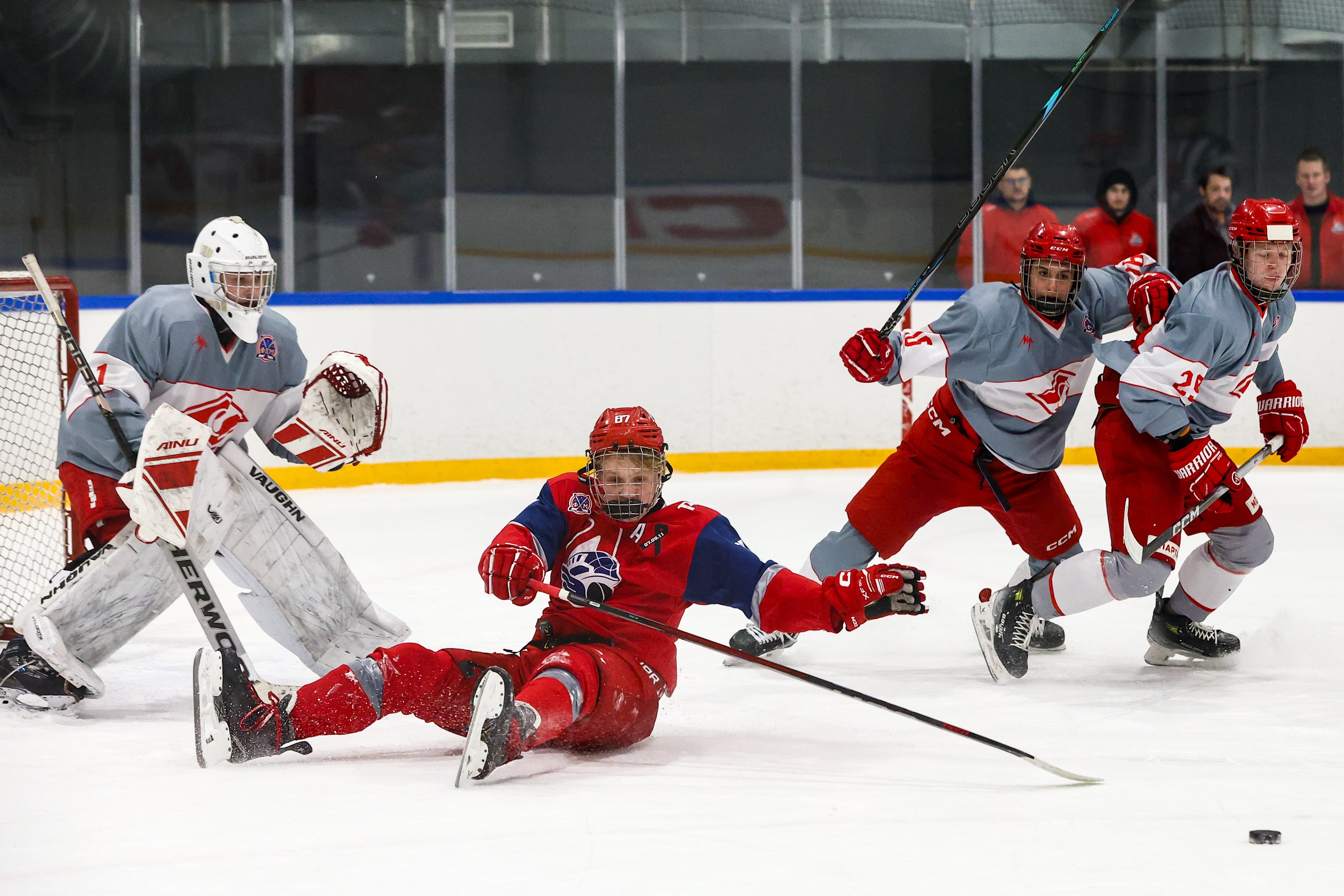 Фото: Локомотив 2004 - Спартак 2009