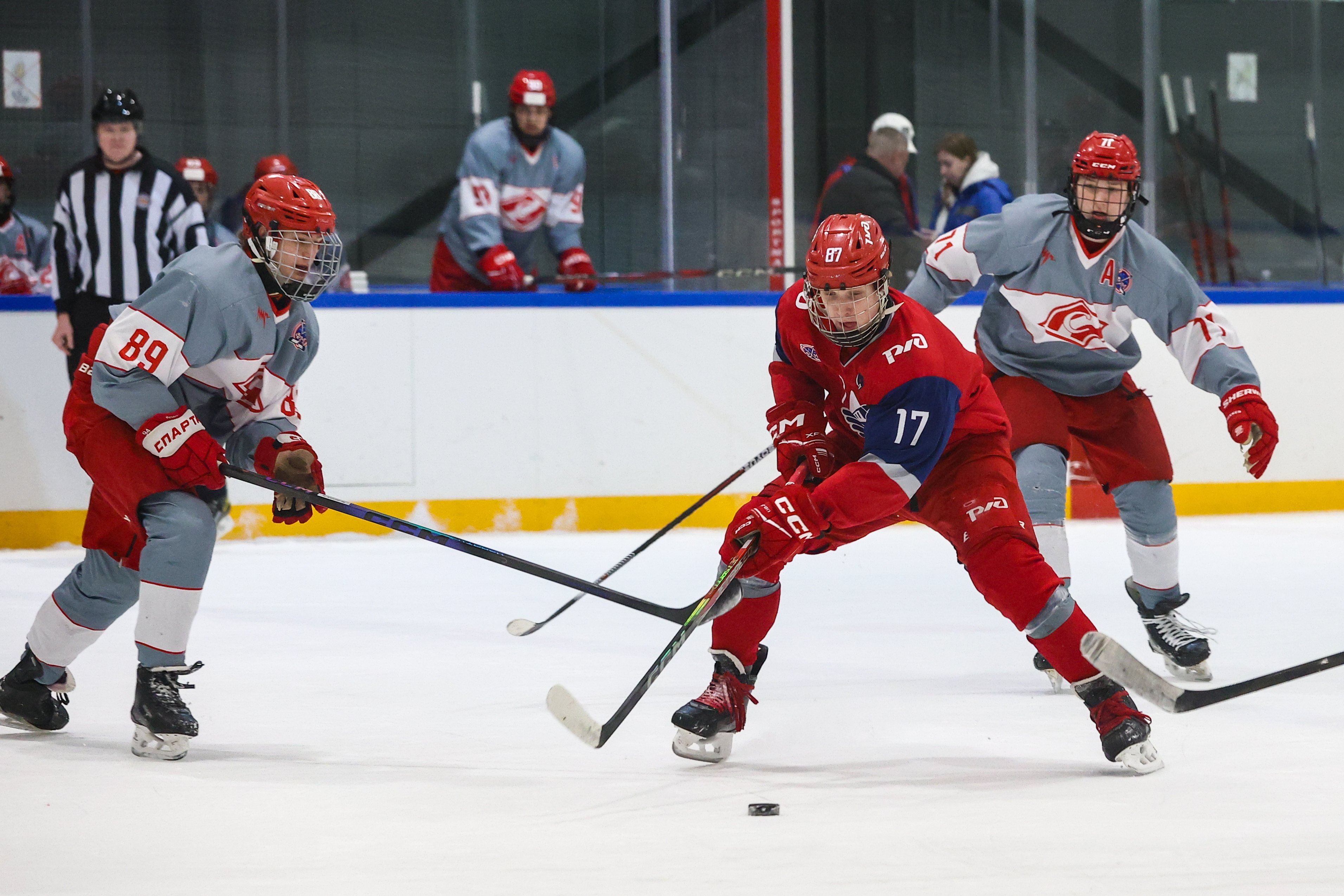 Фото: Локомотив 2004 - Спартак 2009