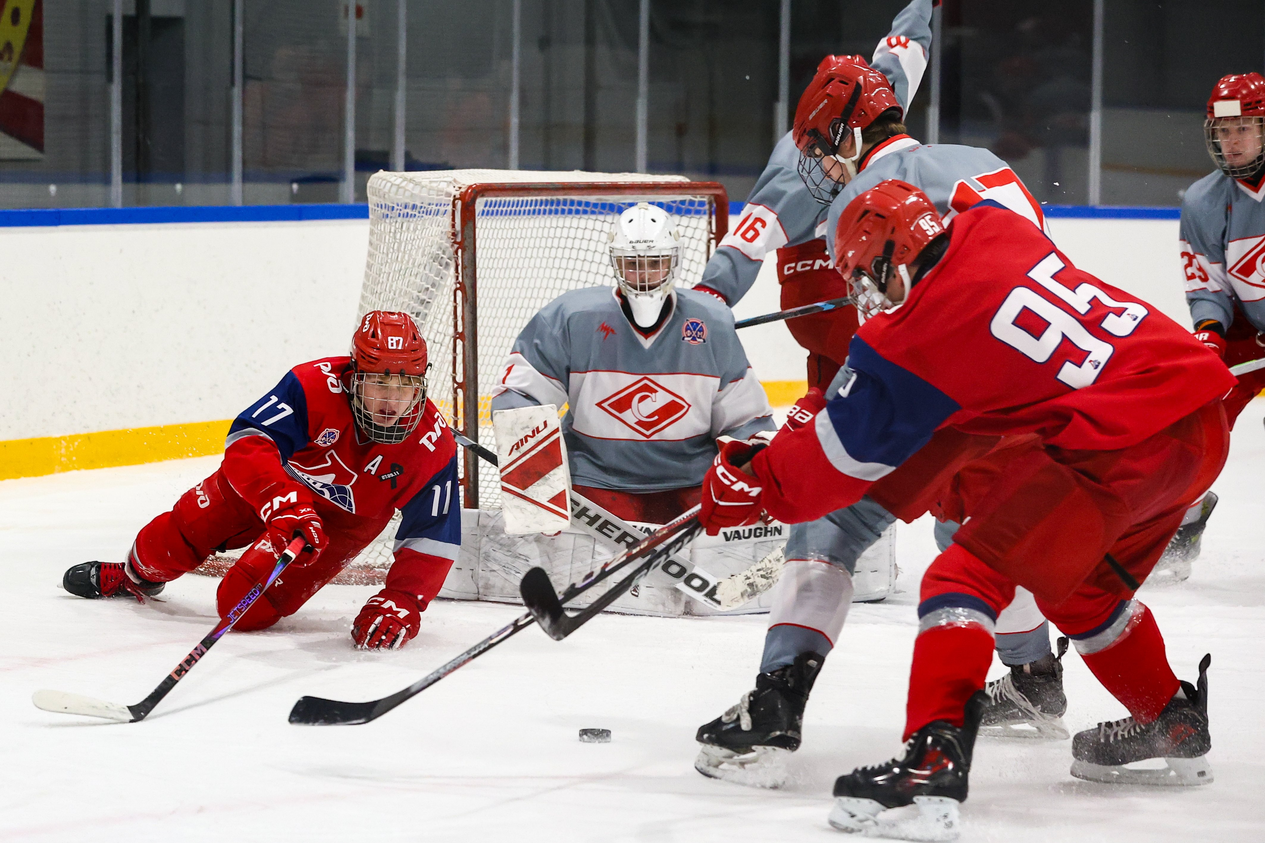 Фото: Локомотив 2004 - Спартак 2009