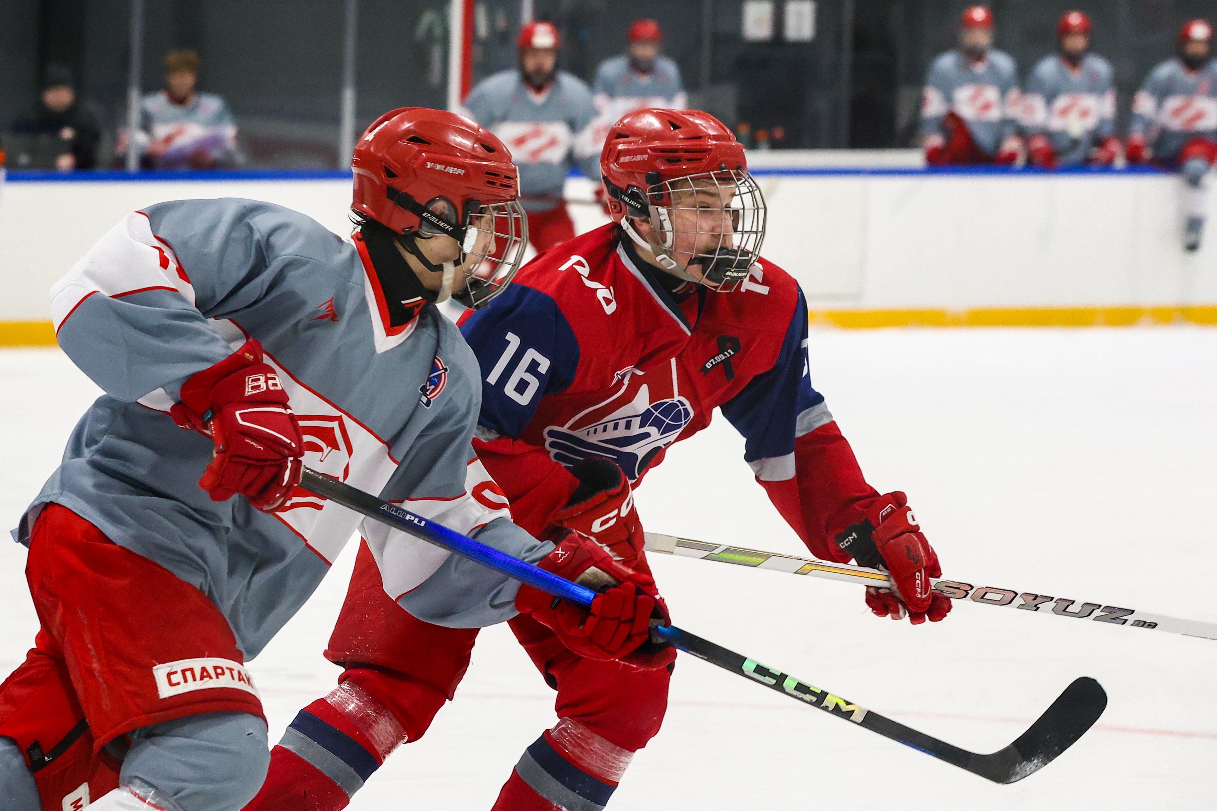 Фото: Локомотив 2004 - Спартак 2009