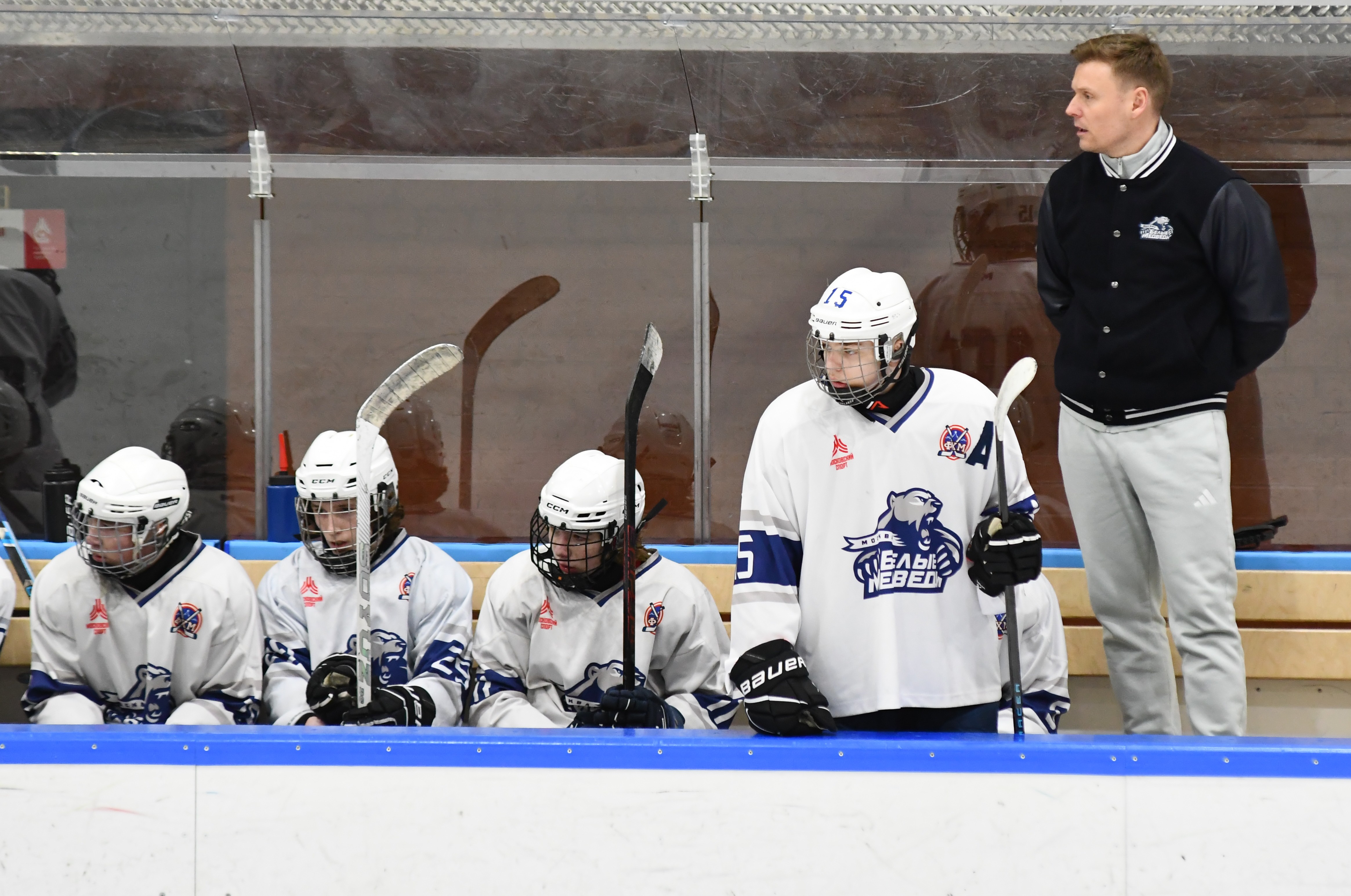 Фото: Снежные барсы - Белые медведи 2010, полуфинал