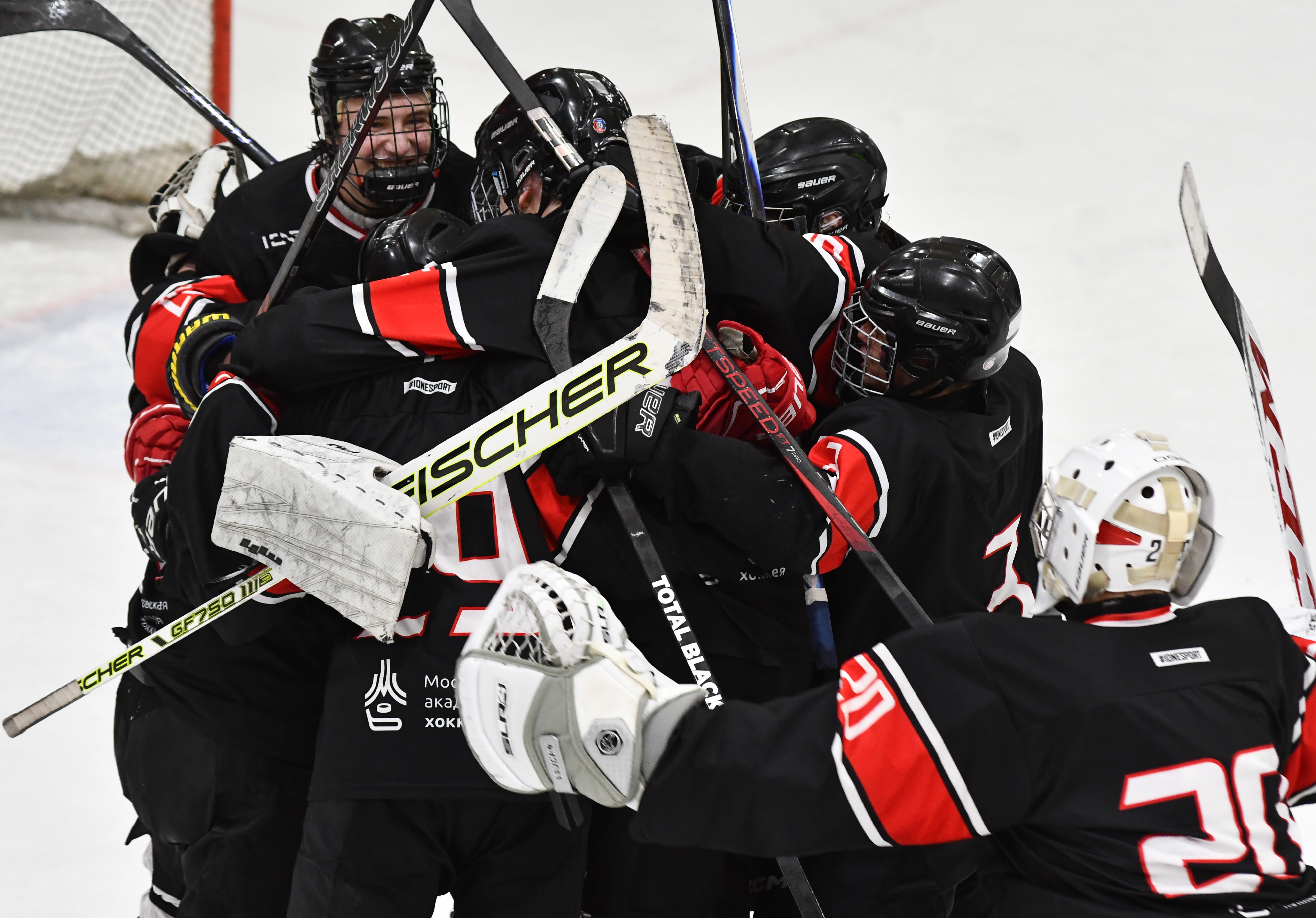 Фото: Снежные барсы - Белые медведи 2010, полуфинал