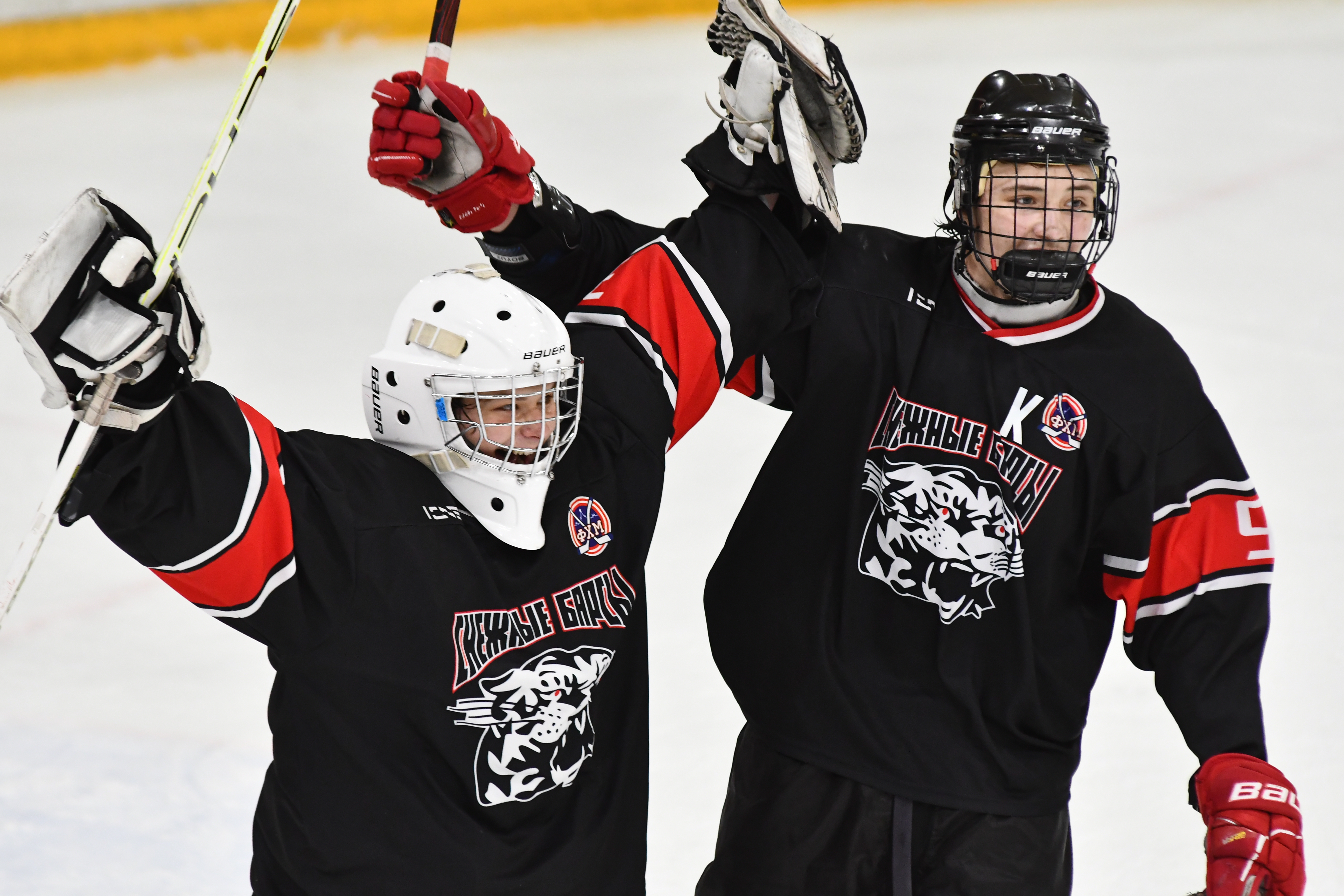 Фото: Снежные барсы - Белые медведи 2010, полуфинал