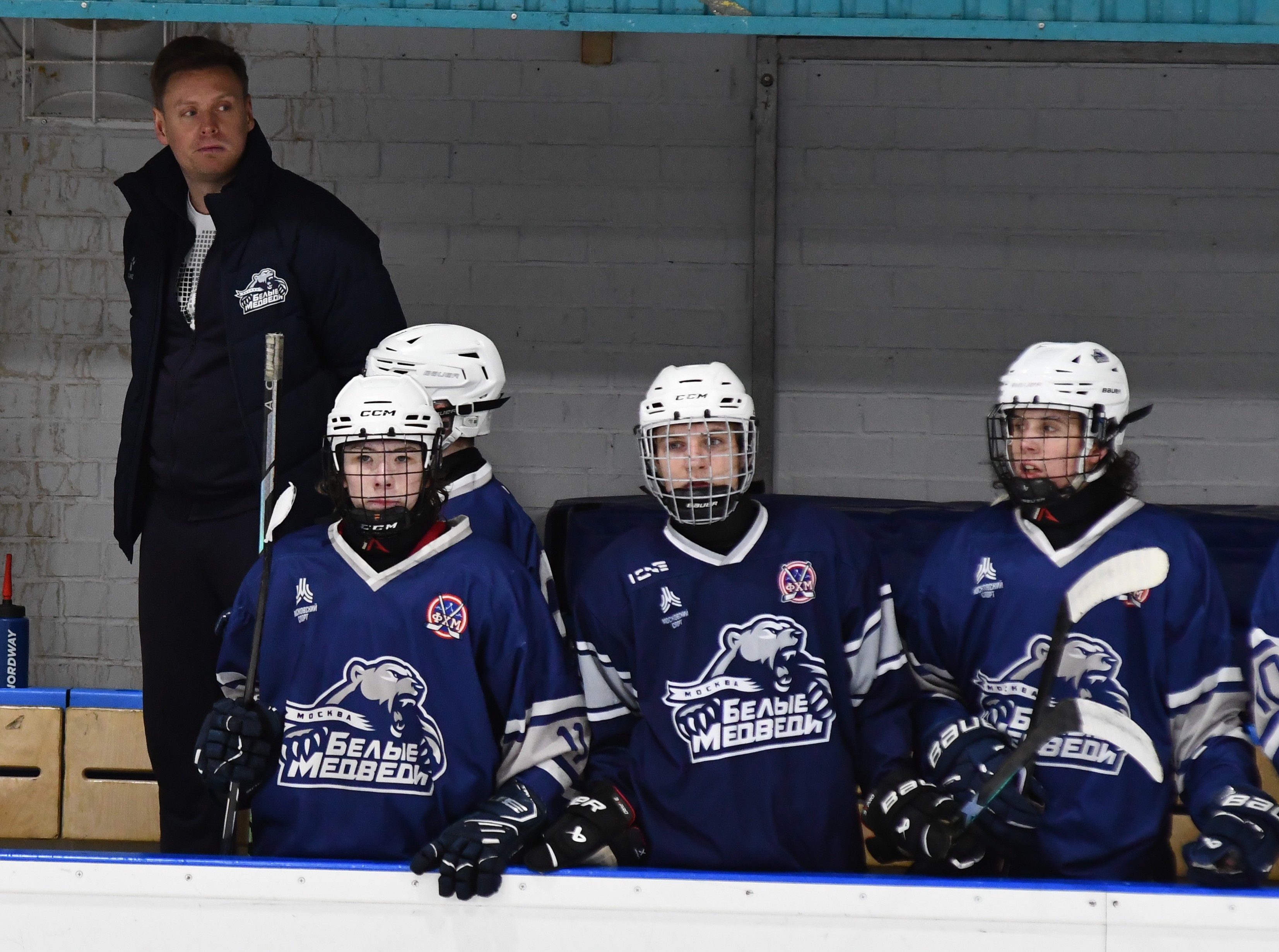 Фото: Белые медведи - Янтарь 2010, второй финальный матч плей-офф