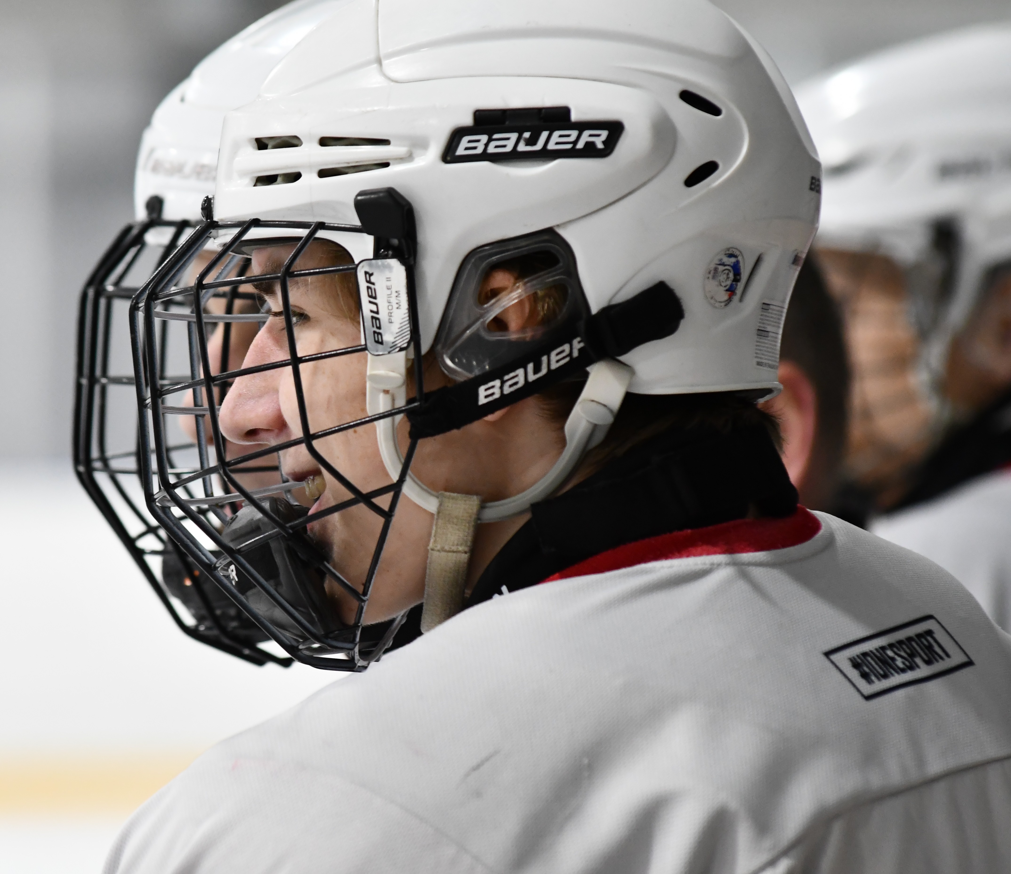 Фото: Белые медведи - Янтарь 2010, второй финальный матч плей-офф