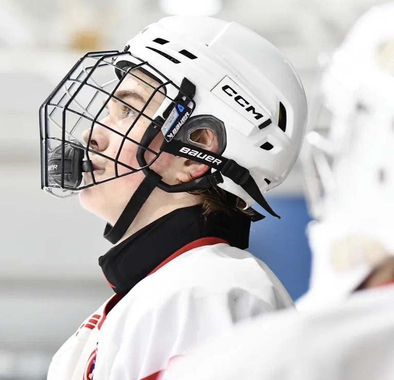 Фото: Белые медведи - Янтарь 2010, четвертый финальный матч плей-офф 