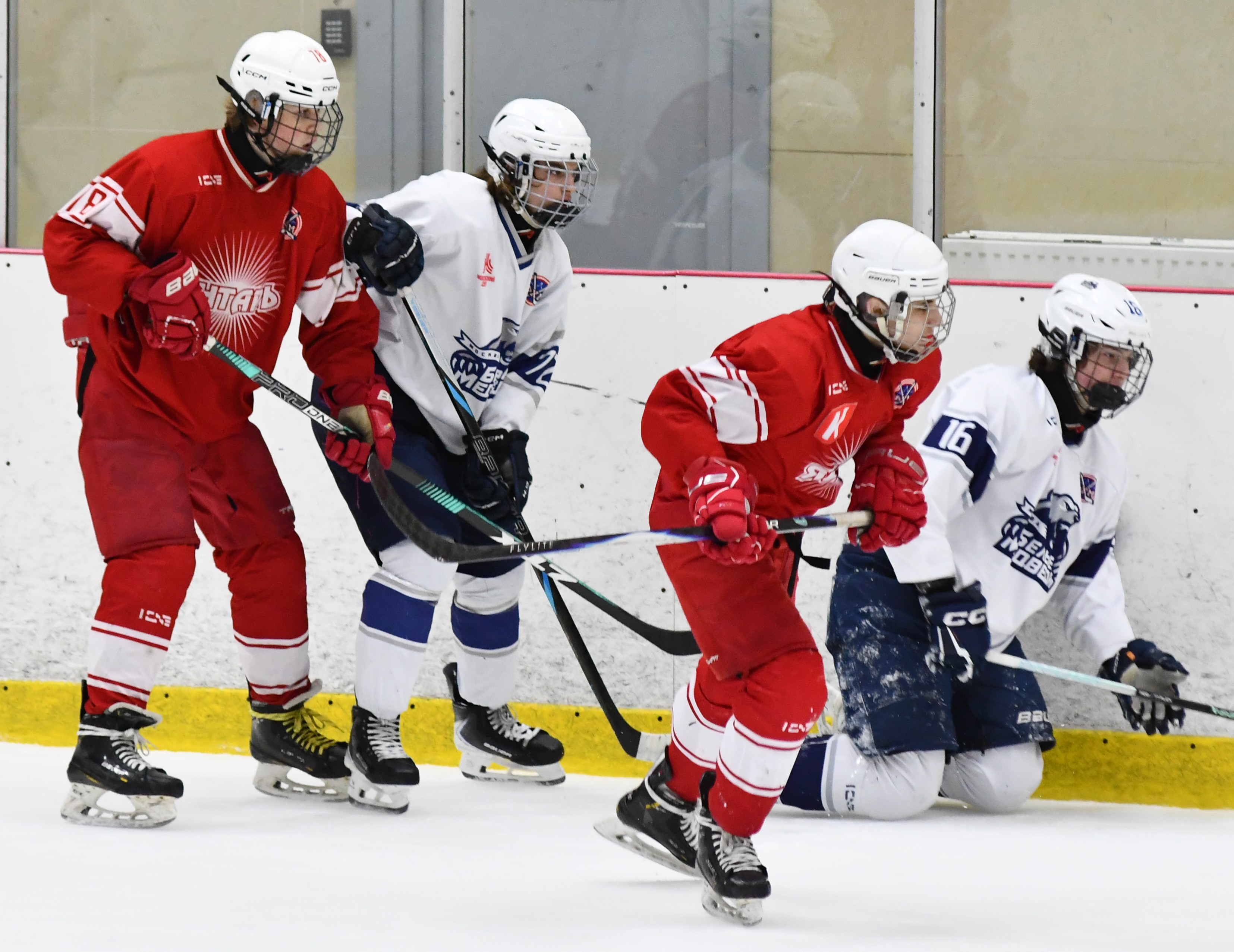 Фото: Янтарь - Белые медведи 2010, пятый матч финала плей-офф