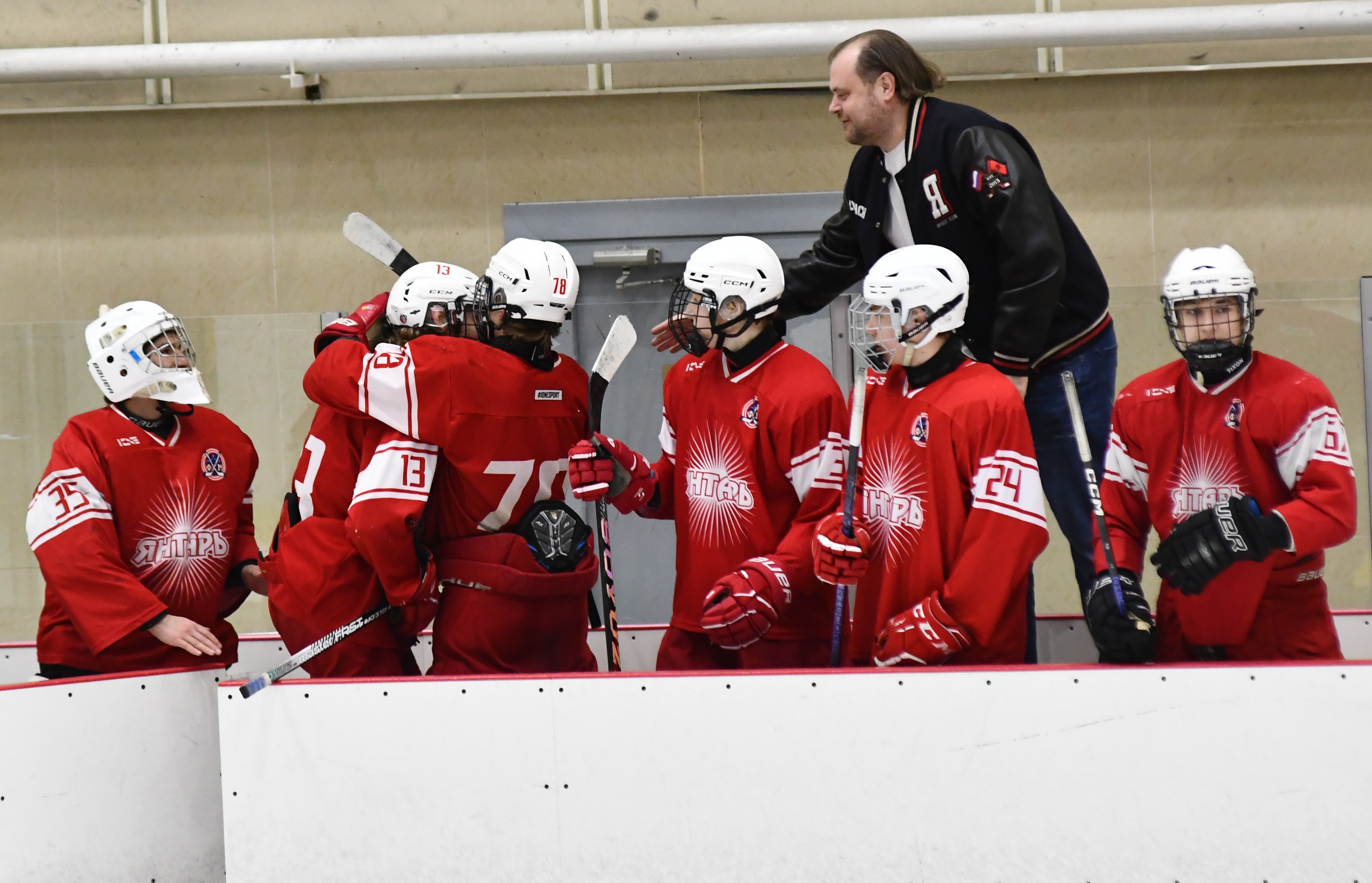 Фото: Янтарь - Белые медведи 2010, пятый матч финала плей-офф