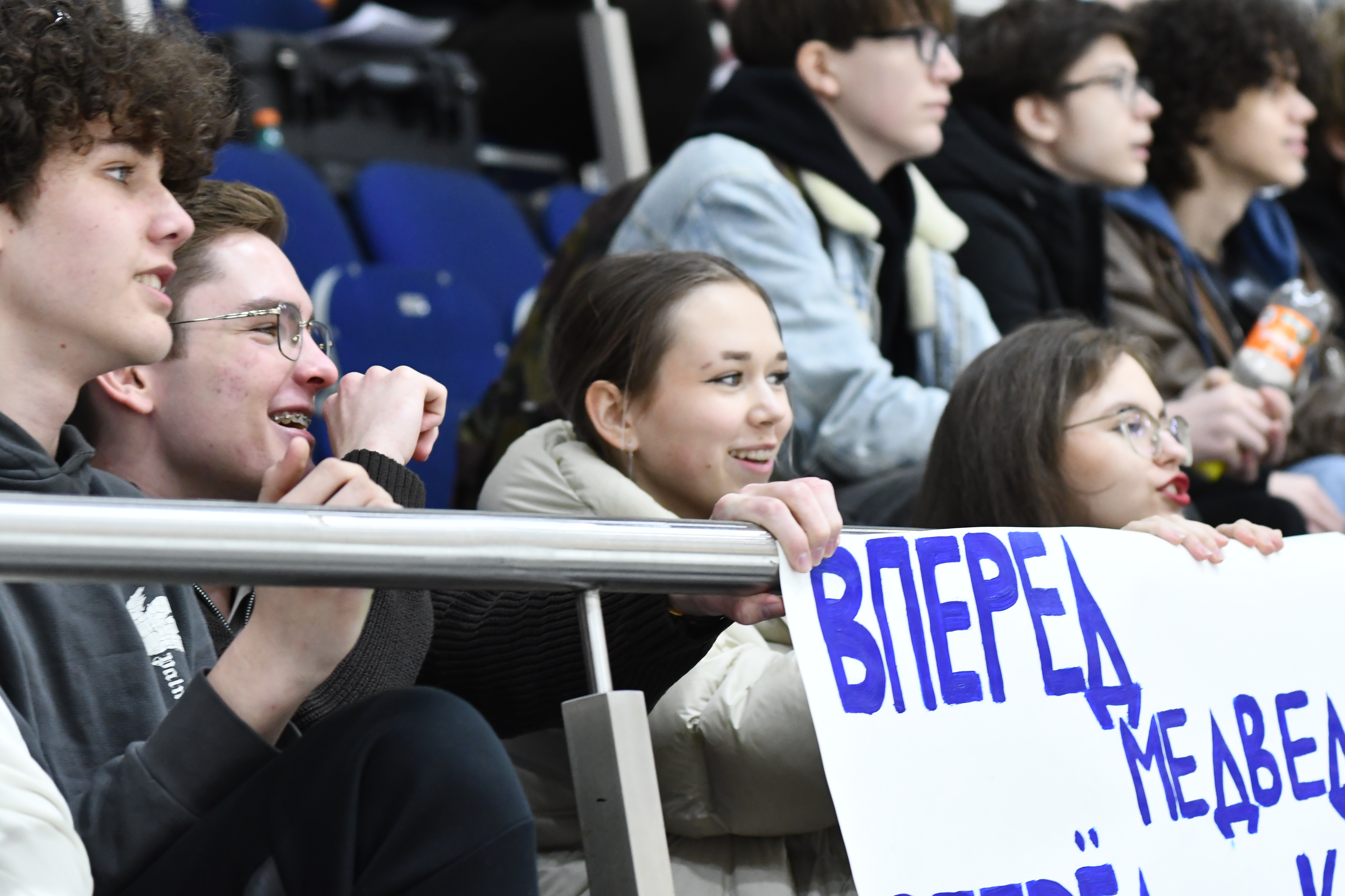 Фото: Янтарь - Белые медведи 2010, пятый матч финала плей-офф