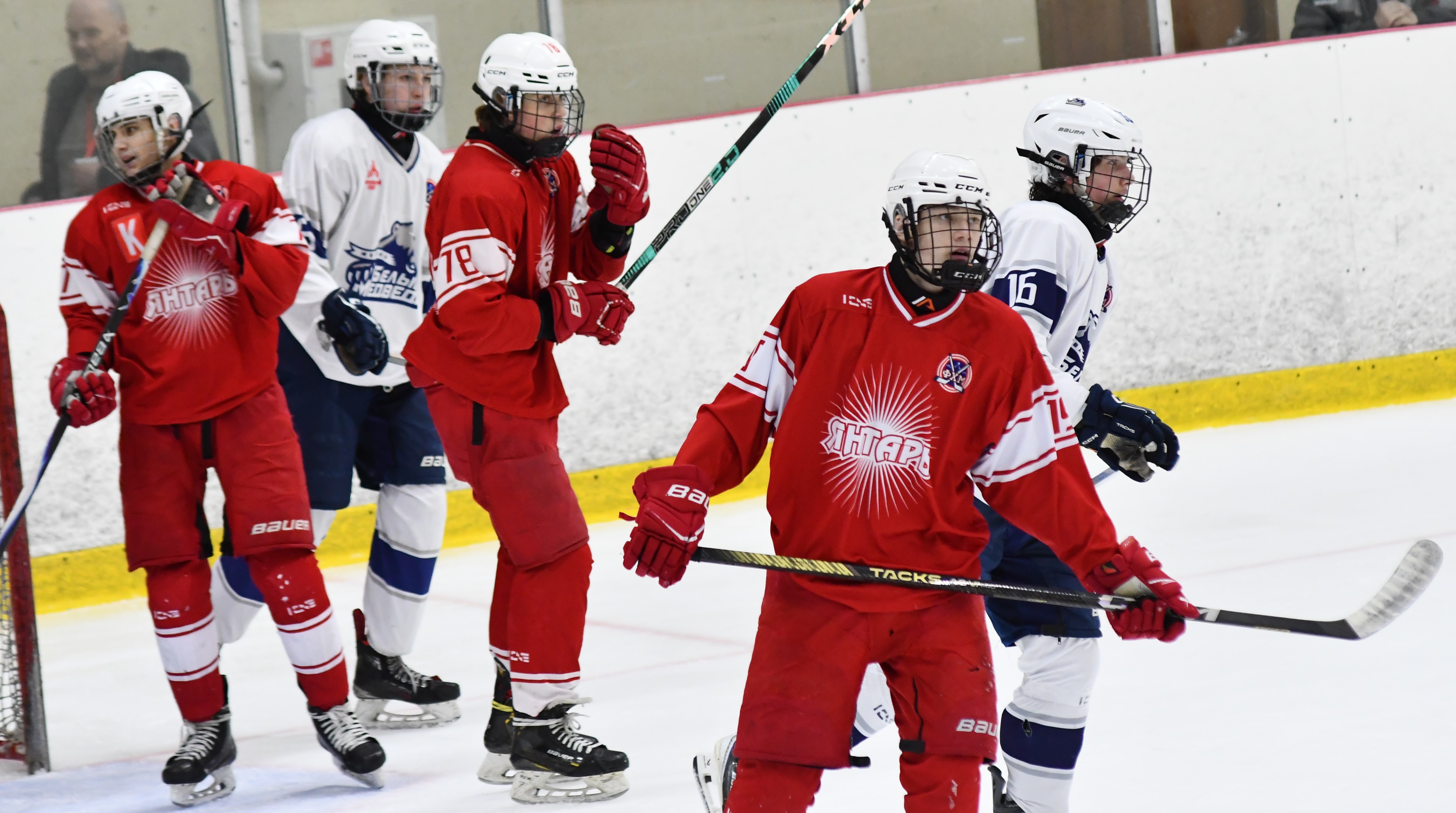 Фото: Янтарь - Белые медведи 2010, пятый матч финала плей-офф