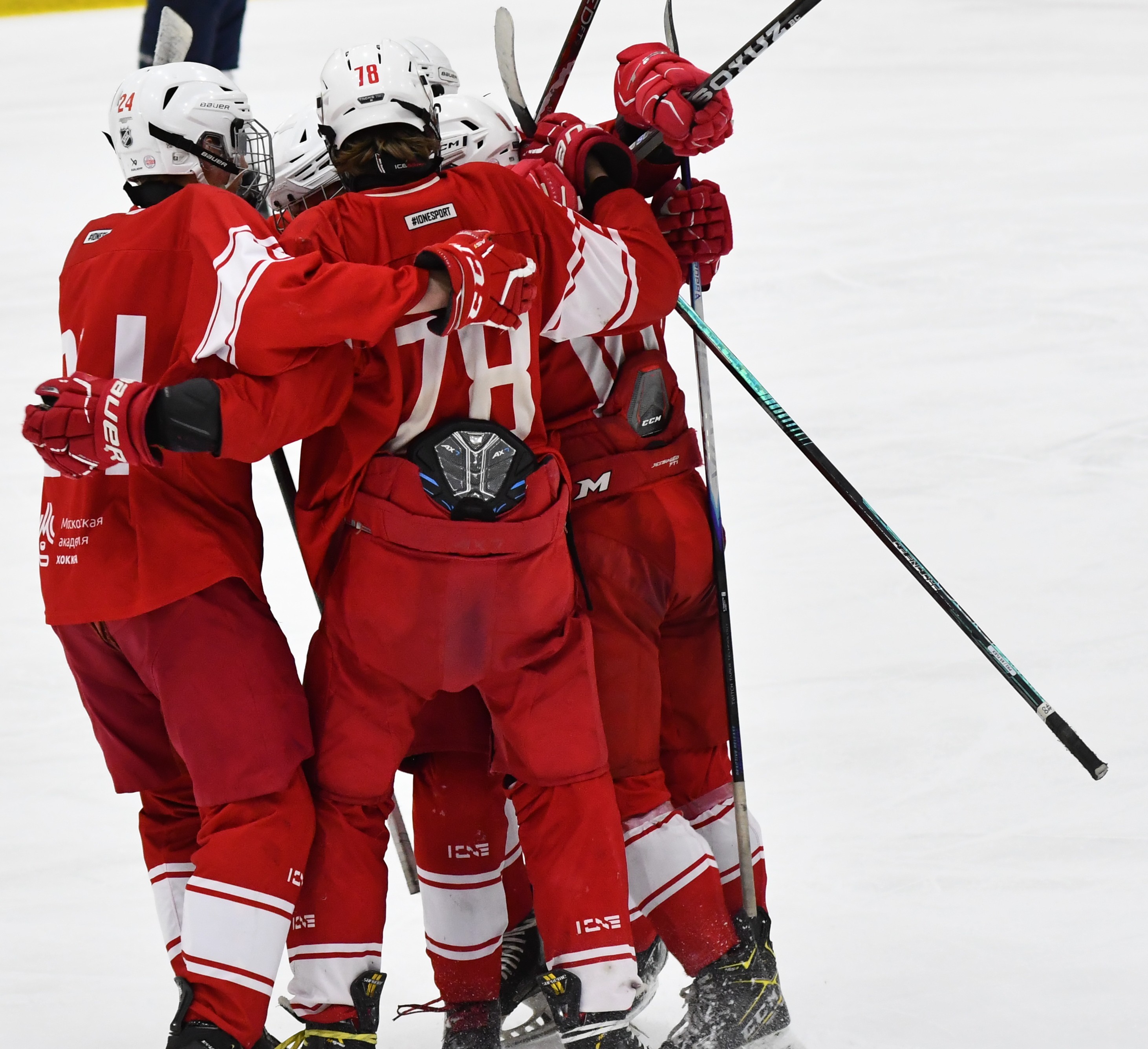 Фото: Янтарь - Белые медведи 2010, пятый матч финала плей-офф