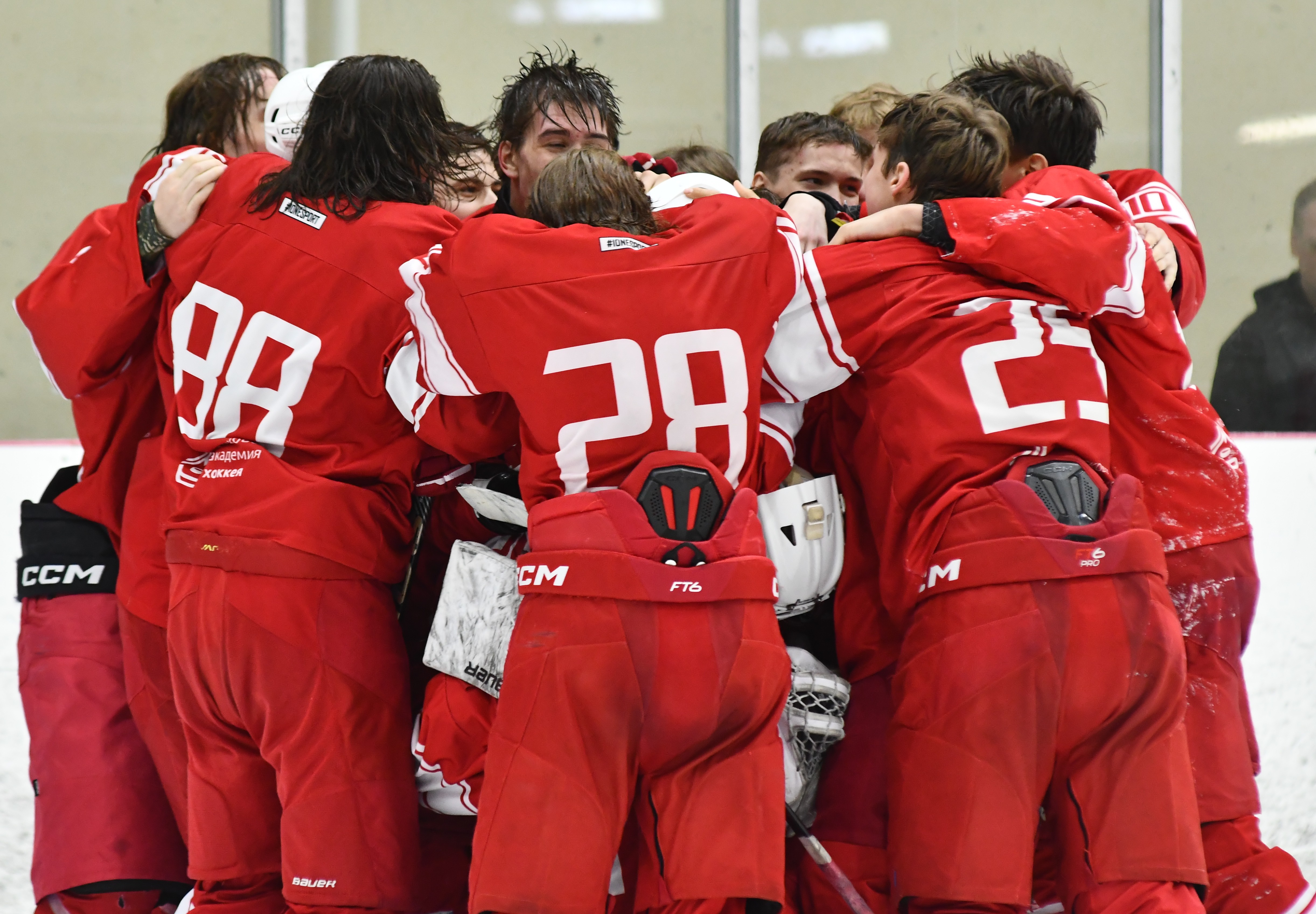 Фото: Янтарь - Белые медведи 2010, пятый матч финала плей-офф