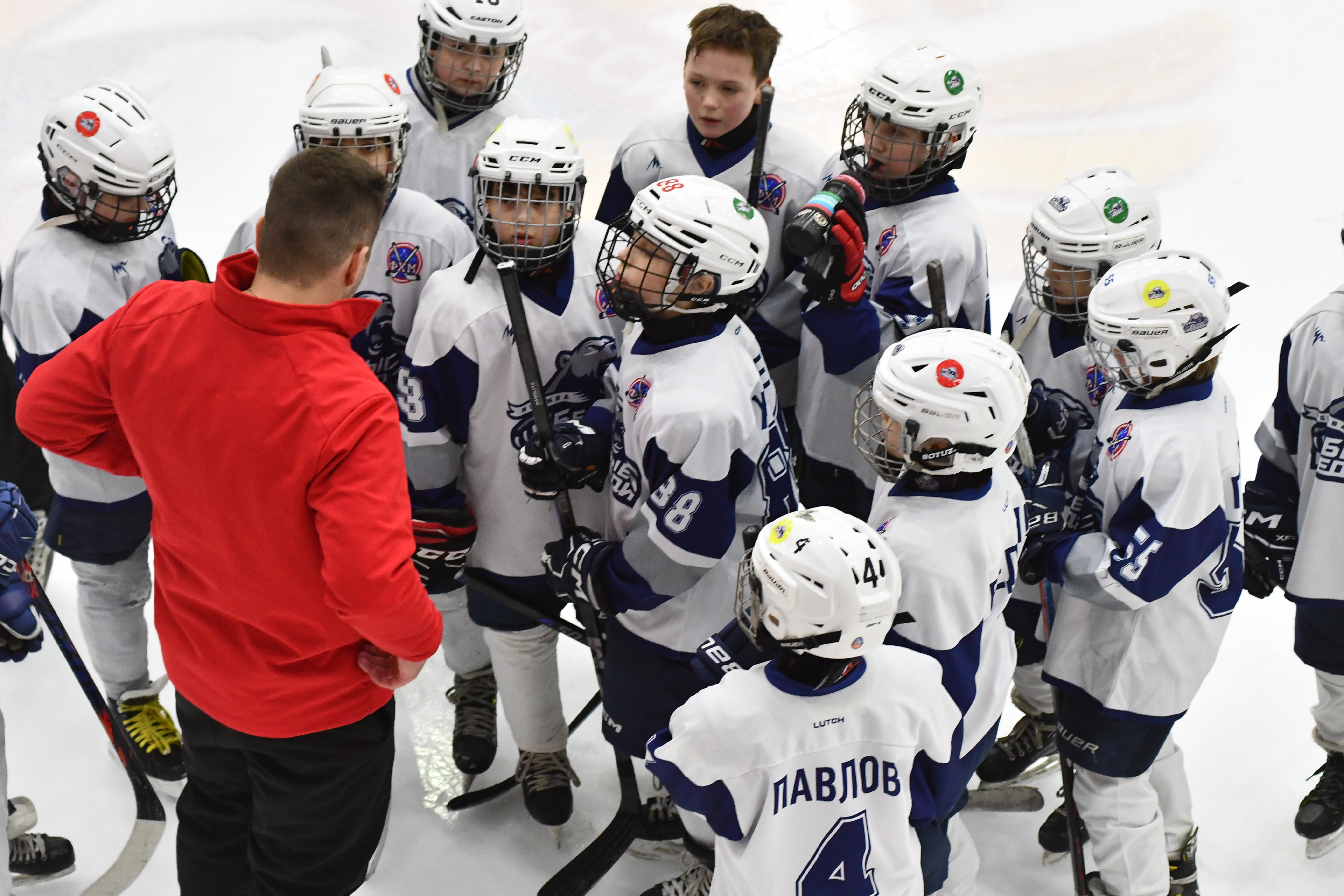 Фото: Красная Машина Юниор - Белые медведи 2016, переходный матч