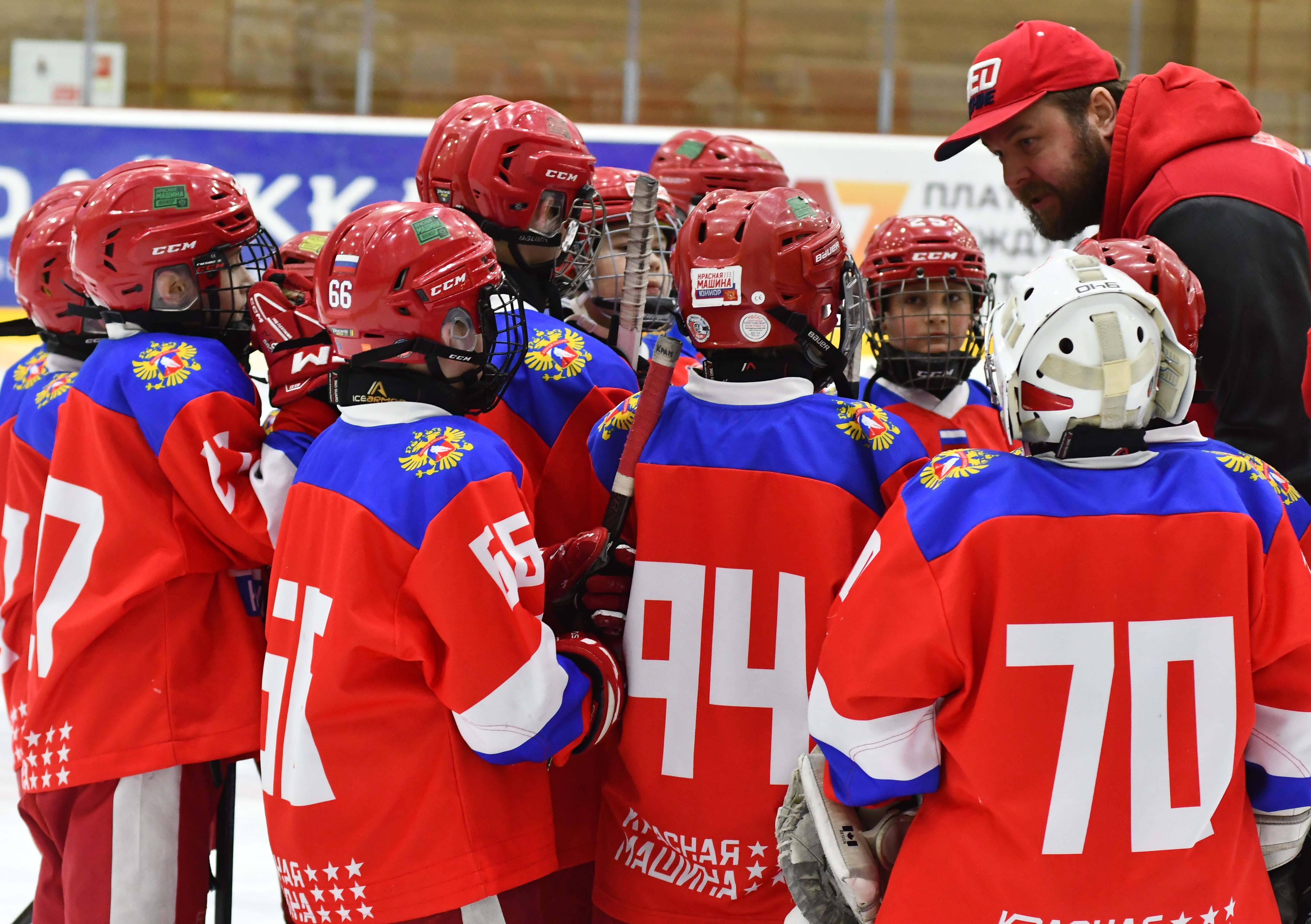 Фото: Красная Машина Юниор - Белые медведи 2016, переходный матч