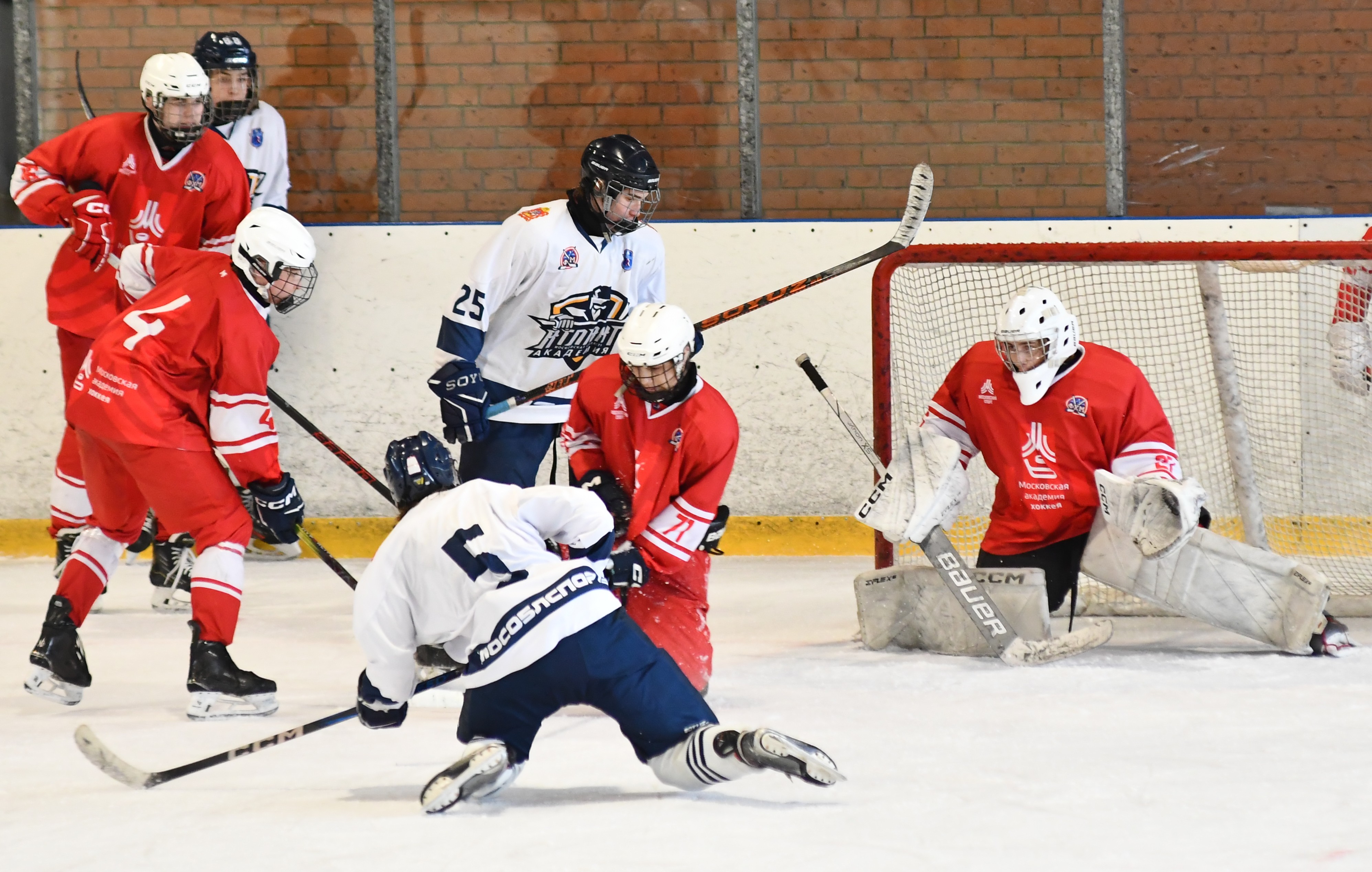 Фото: Московская академия хоккея - Академия Атлант 2011, переходный матч