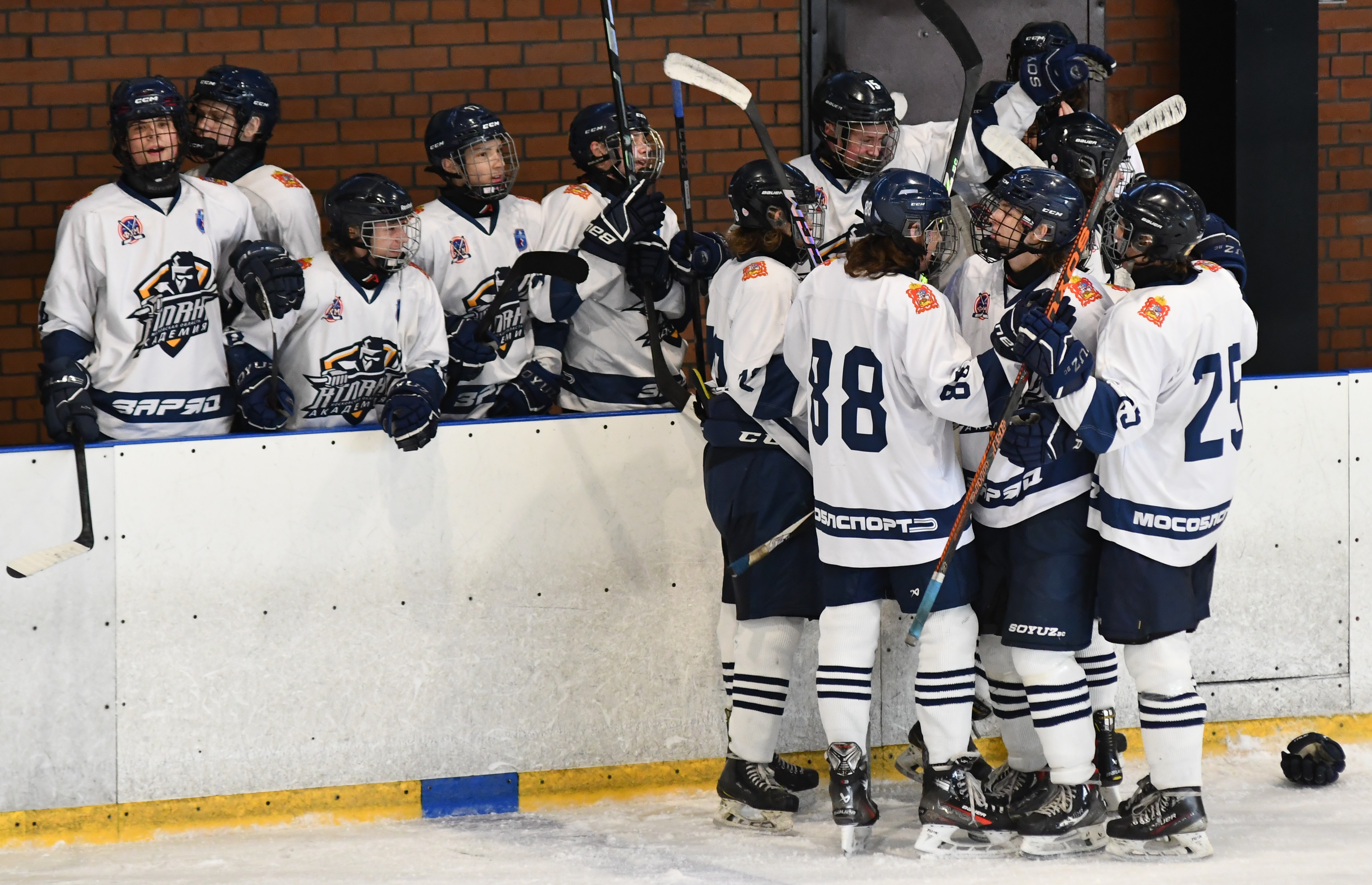Фото: Московская академия хоккея - Академия Атлант 2011, переходный матч